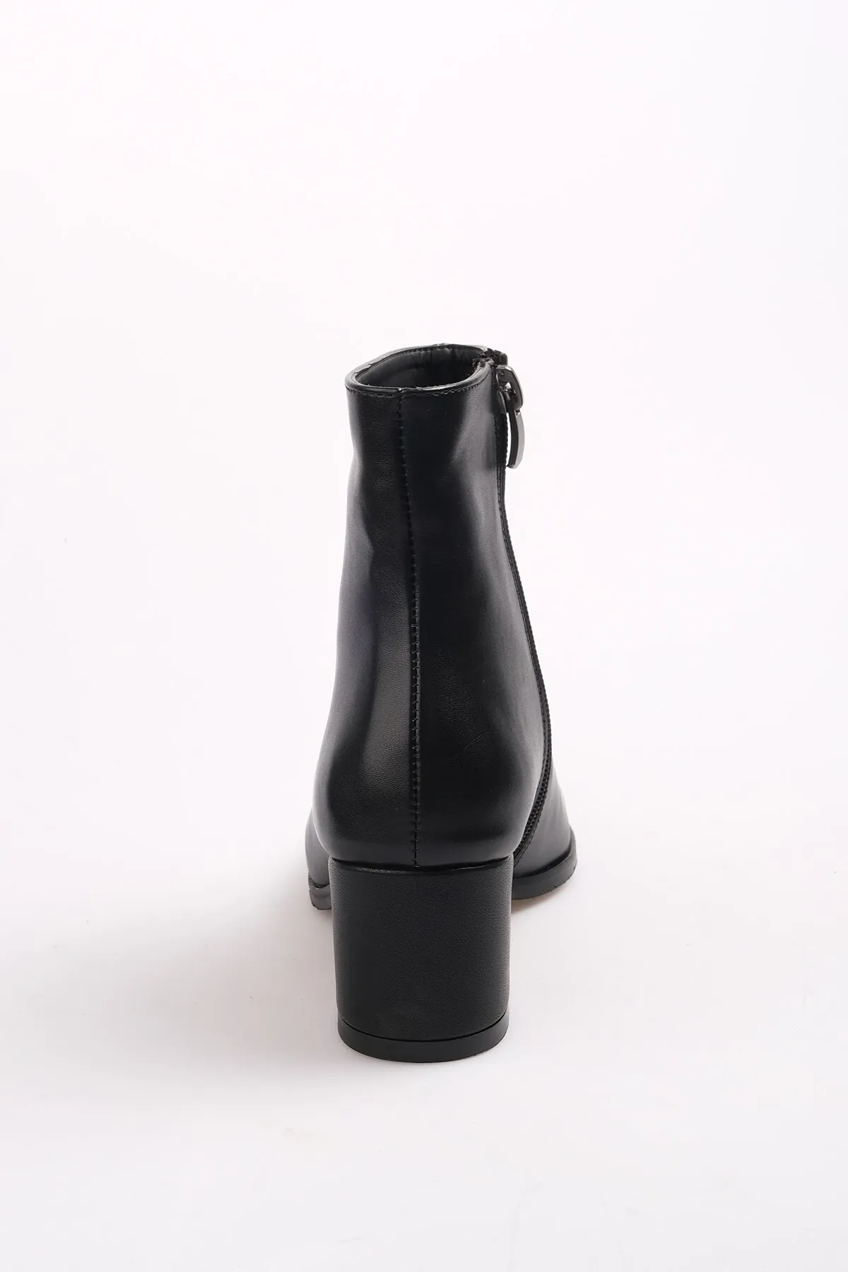 Mio Gusto  Erika Schwarze Damen-Stiefel mit Absatz und dünnem Pelzfutter und Reißverschluss