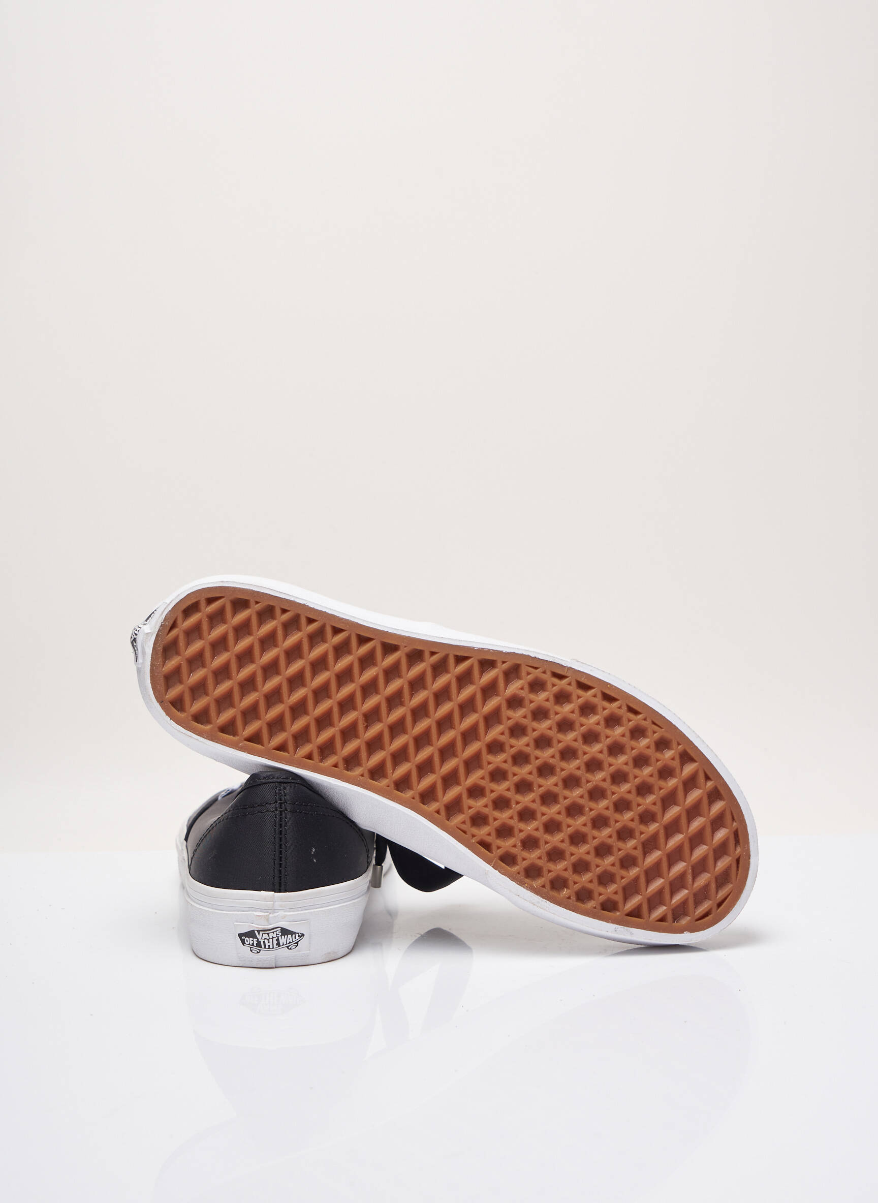 Vans Baskets Femme couleur noir