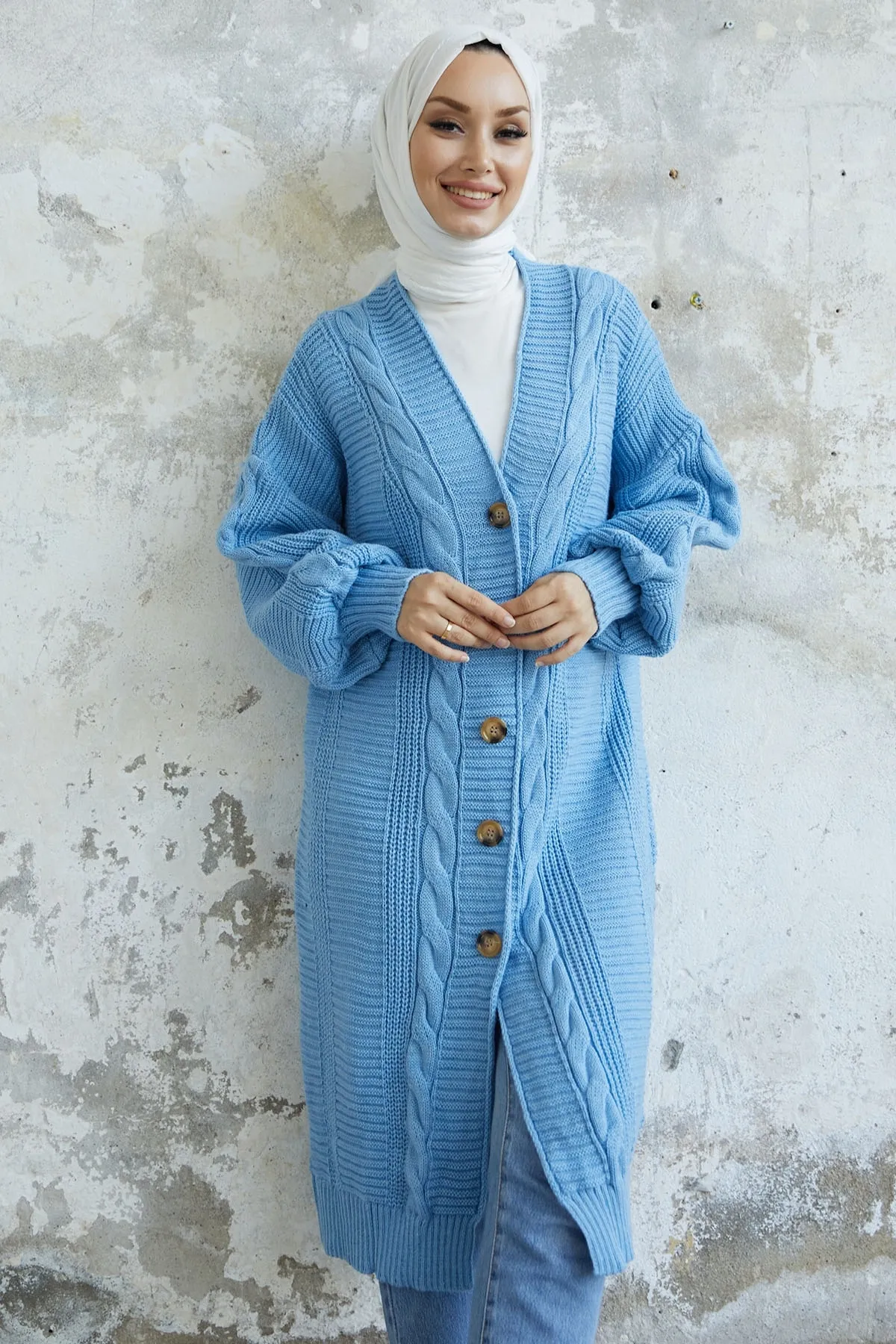 InStyle  Evia geknöpfter Strick-Cardigan – Babyblau