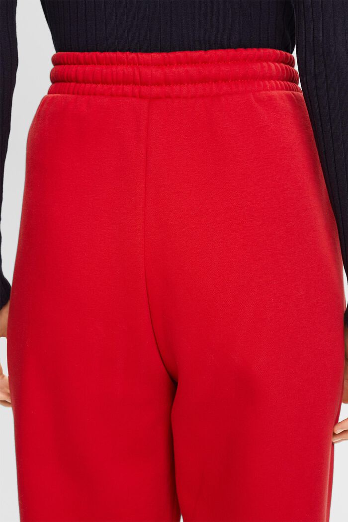 Fleece-Jogginghose mit Logo-Aufnäher