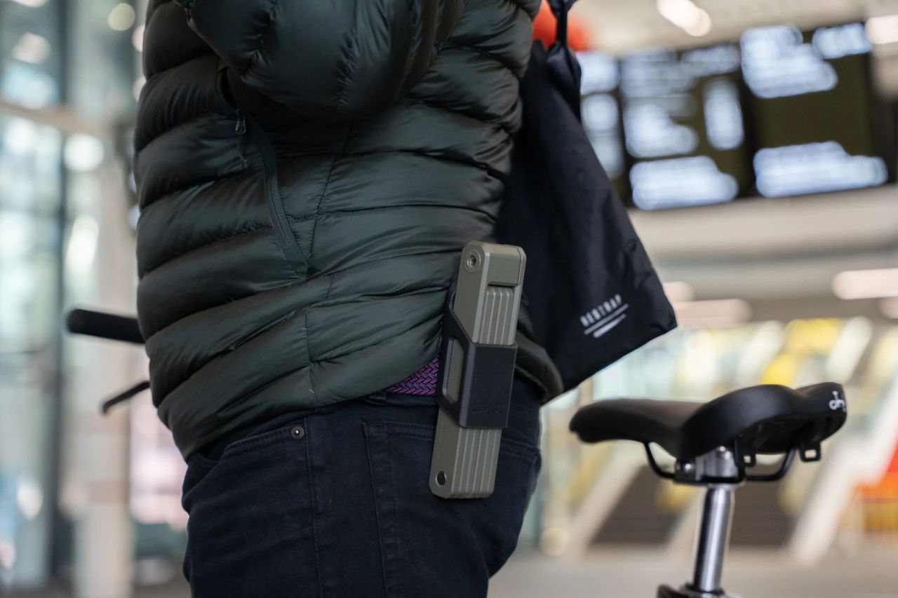 Hiplok SWITCH - Tragbares und On-Bike Faltschloss kaufen | Bike-Discount