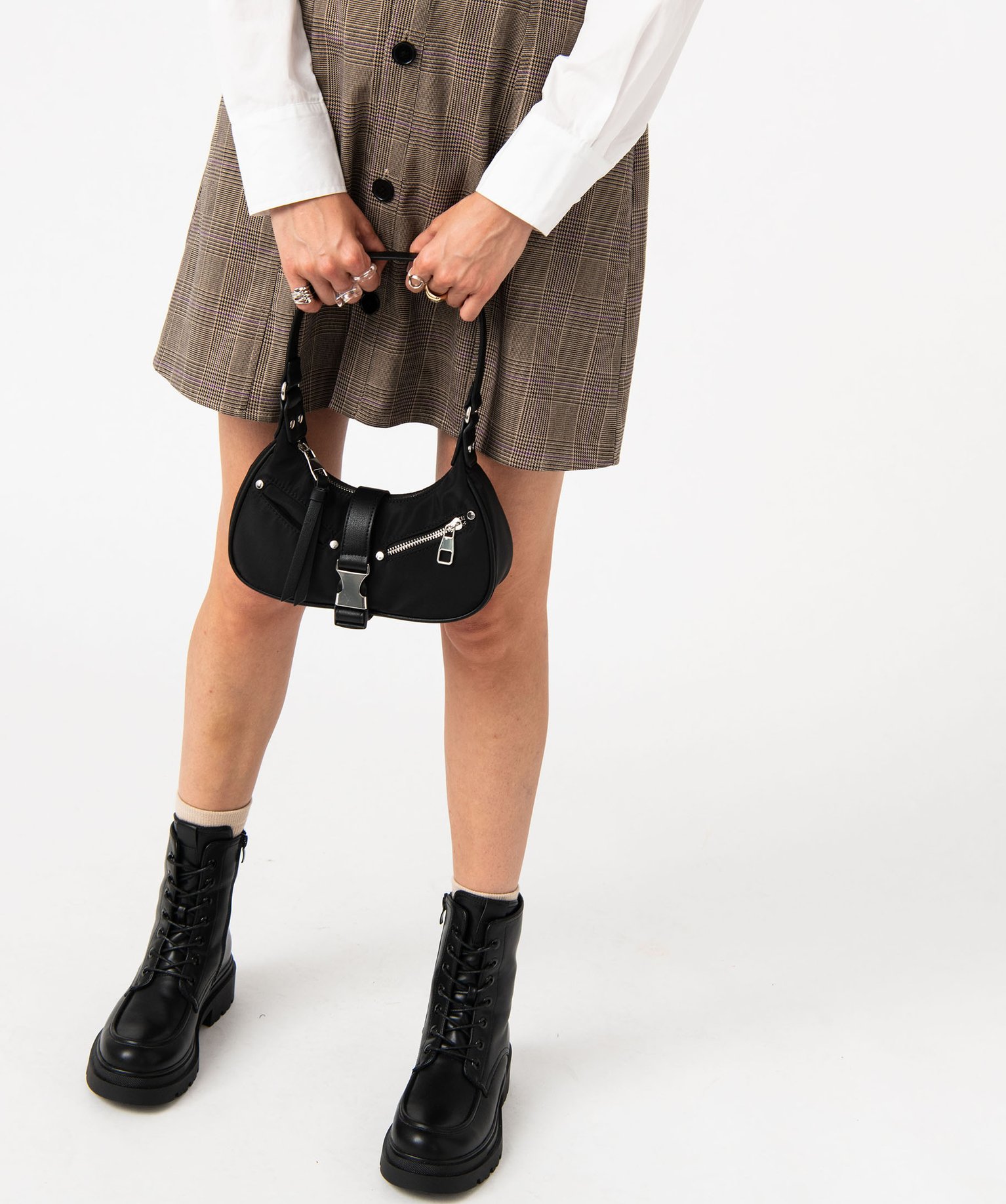 Sac compact porté épaule en textile satiné mat noir | GEMO