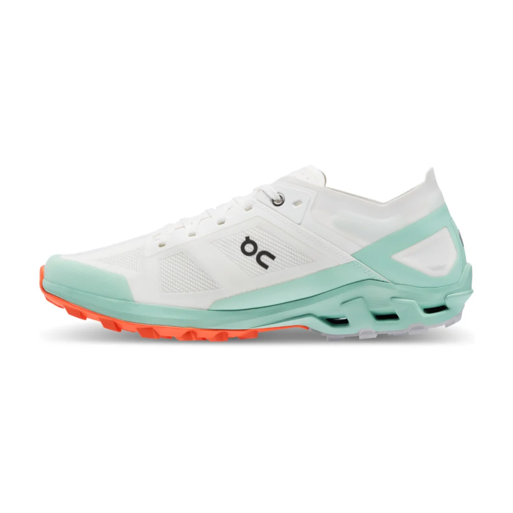ON Cloudventure Peak 3 Undyed 3MD1079 / weiss