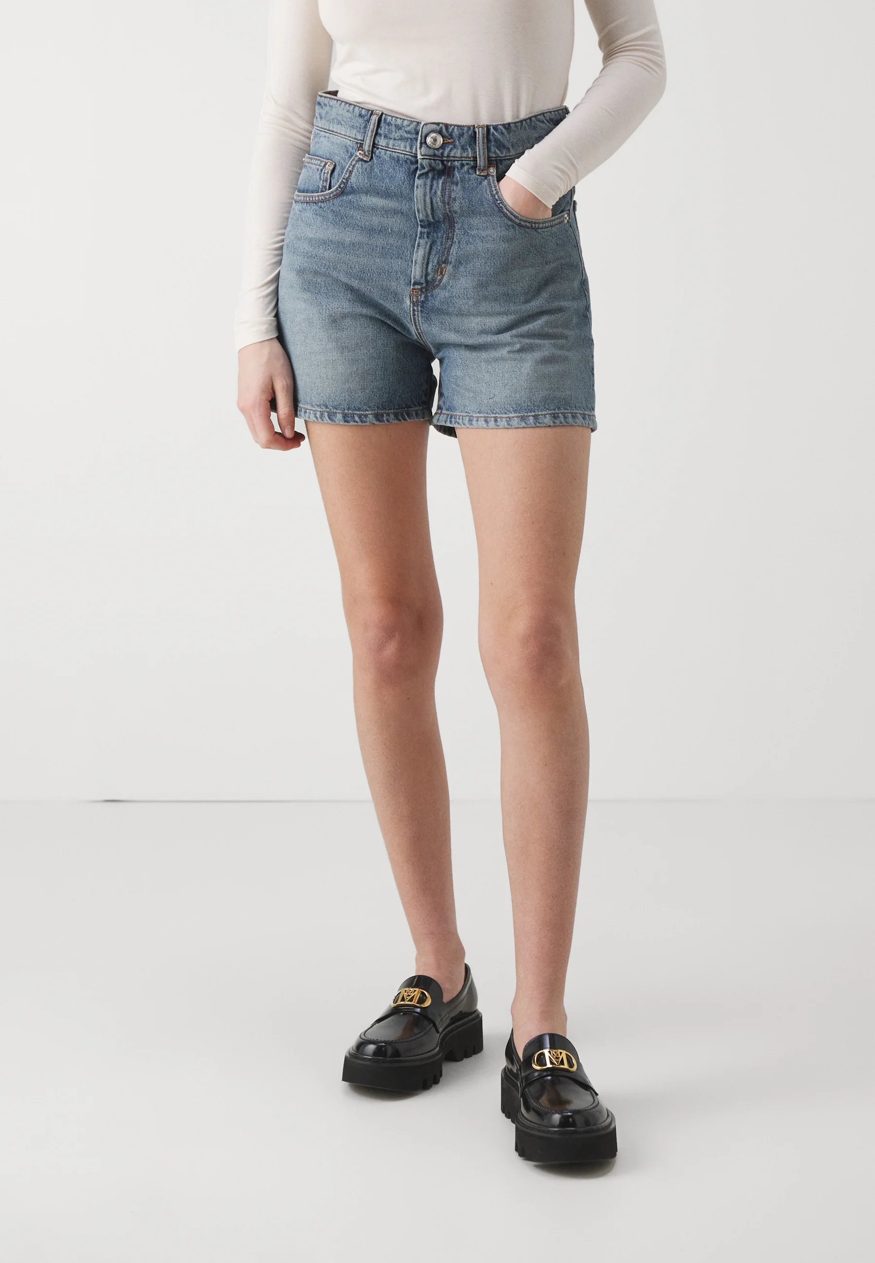 Sportmax OVALE - Pantalones cortos vaqueros