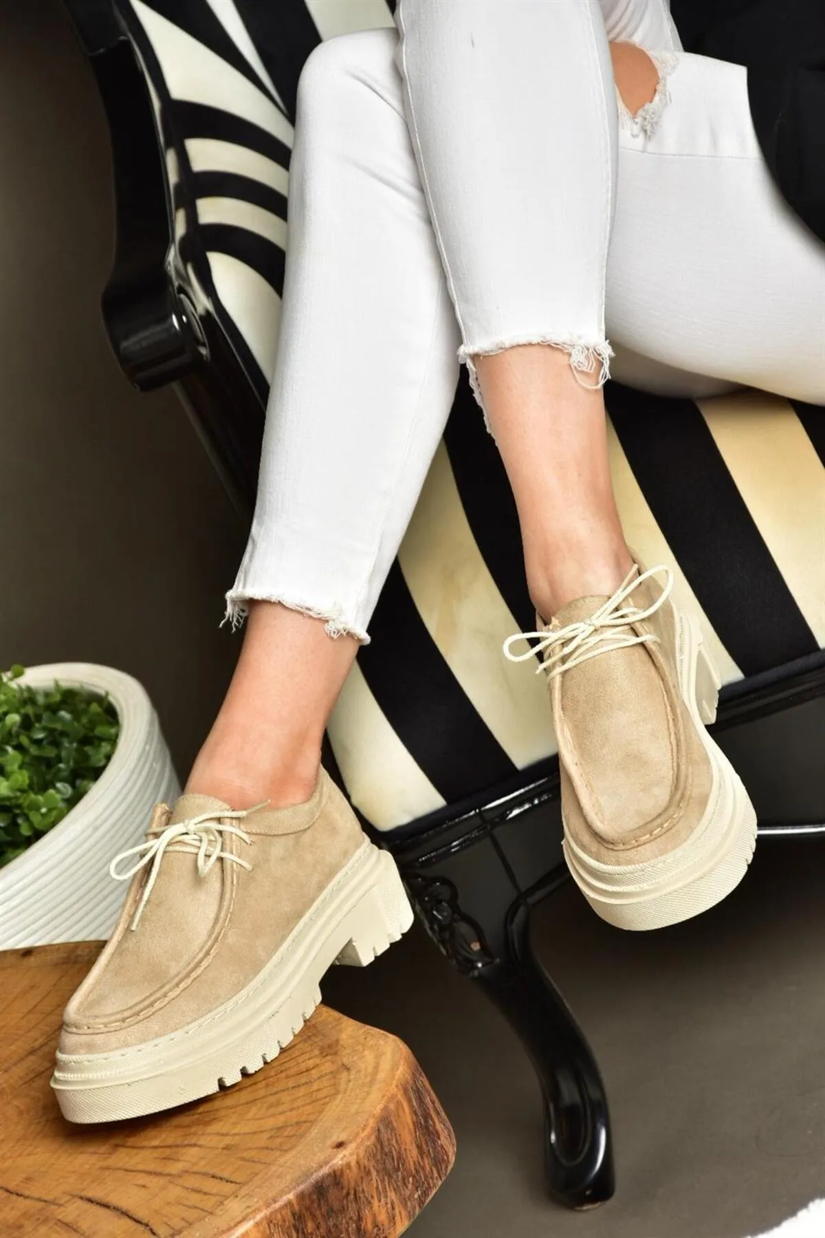 Fox Shoes  R294783002 Damenschuhe aus hellbraunem Wildleder