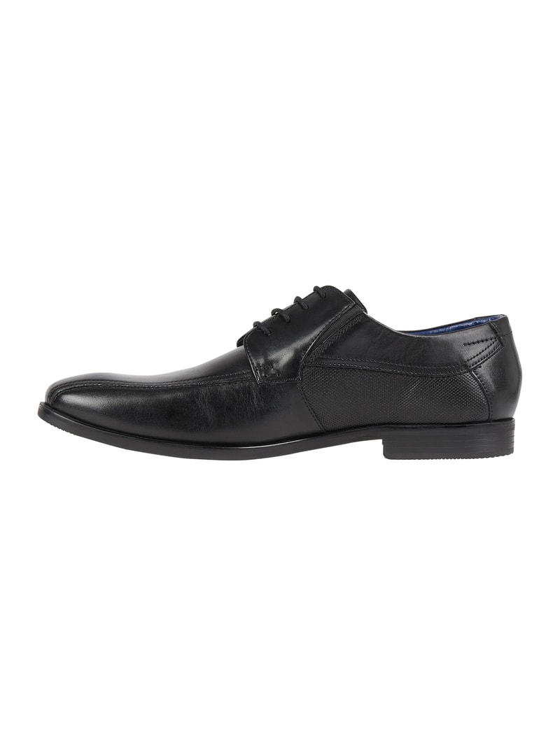 Schnürschuhe aus Leder in schwarz