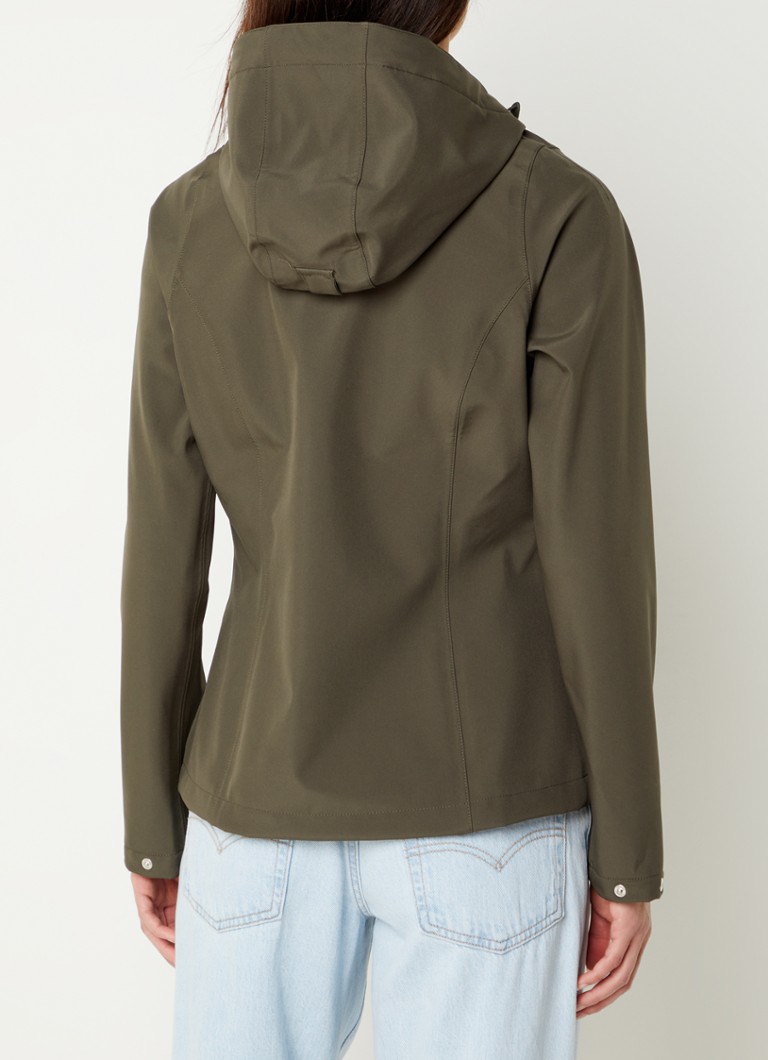 Jaqueta softshell Ilse Jacobsen com capuz e bolsos com zíper.