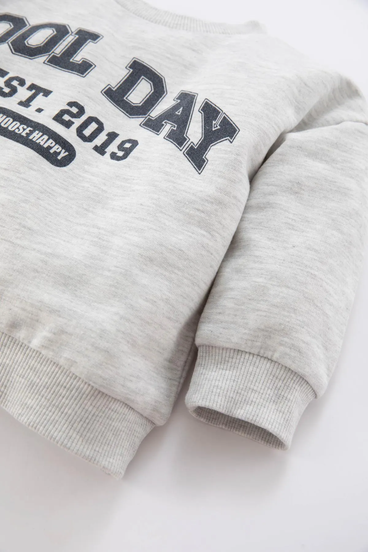 DeFacto  Baby-Sweatshirt mit normaler Passform, Rundhalsausschnitt und Slogan-Aufdruck, weich gefüttert