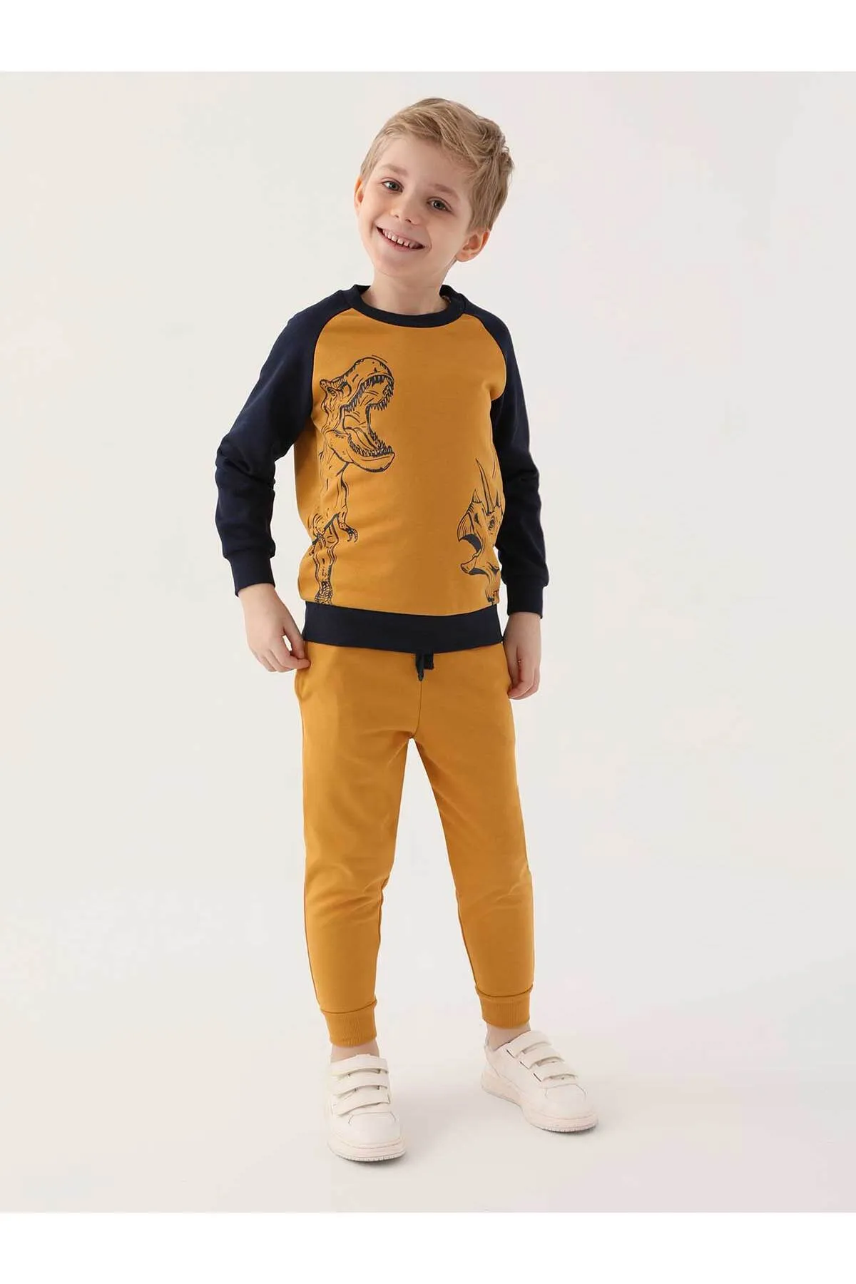ROLY POLY  Trainingsanzug-Set für Jungen im Alter von 2–7 Jahren – Dunkles Senfgelb