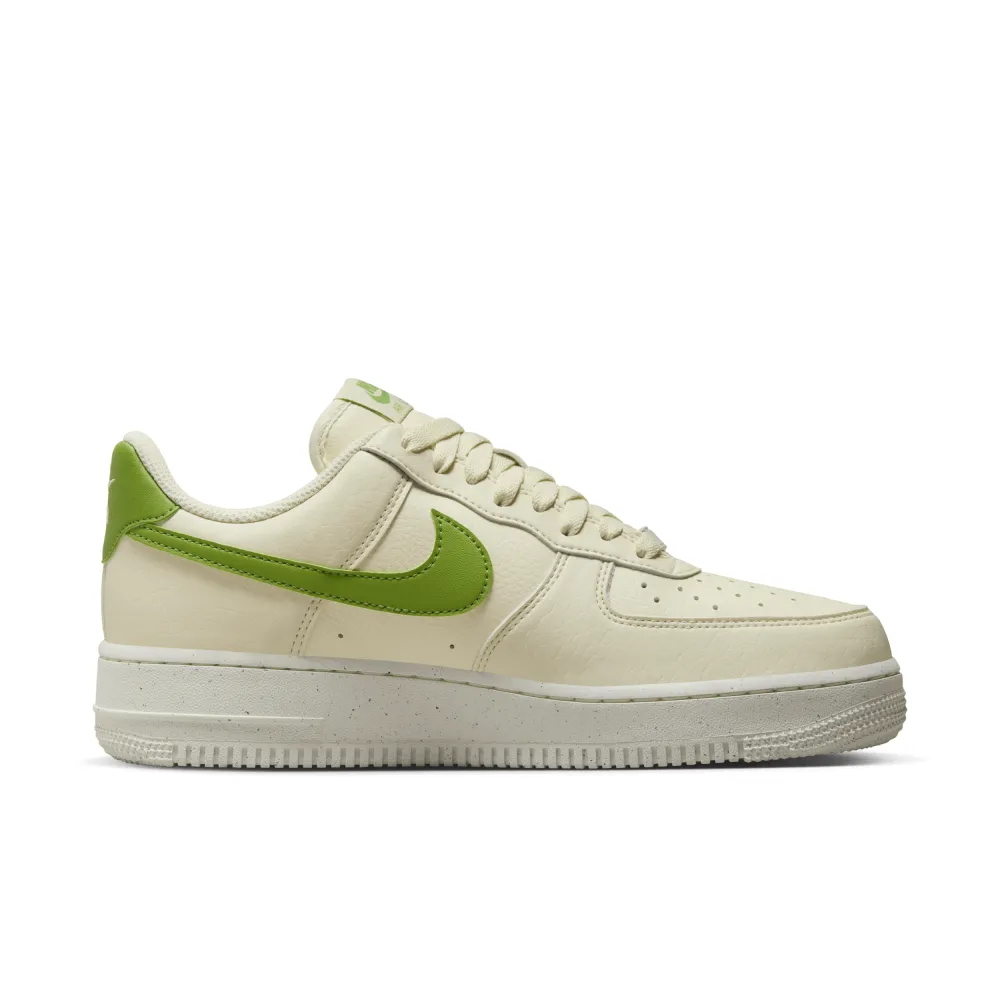 Nike Air Force 1 07 DV3808 102 / weiss
