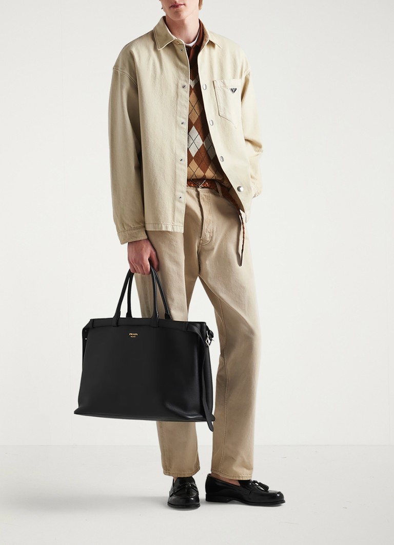 Sobretudo jeans Prada de corte regular com bolso no peito.