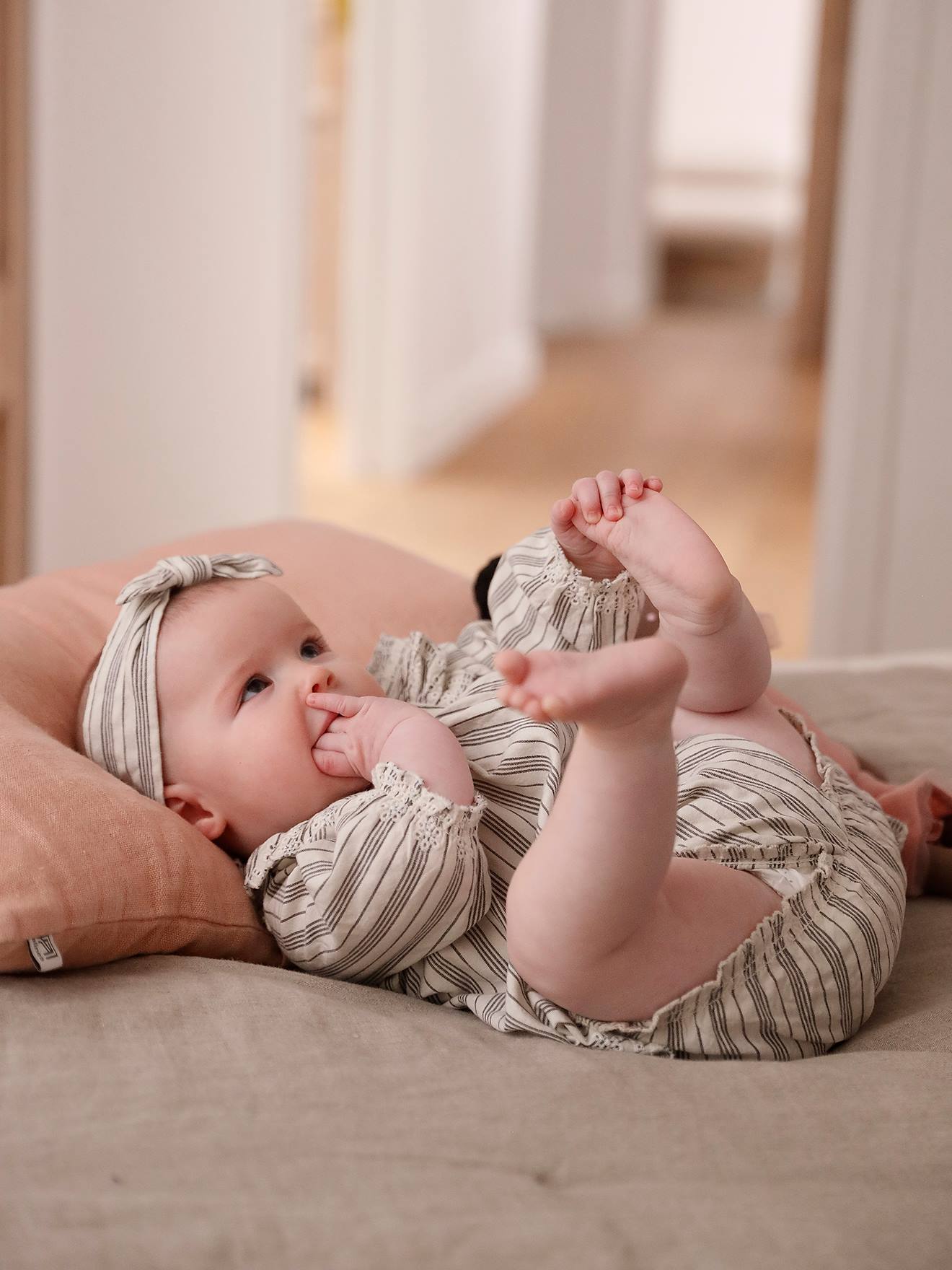 Vertbaudet Mädchen Baby-Set: Kleid, Shorts & Haarband - wollweiß