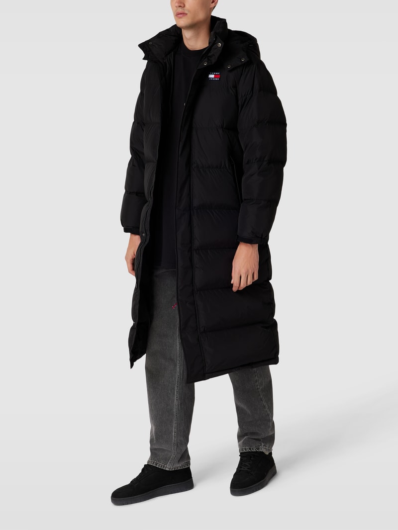 Mantel mit Label-Patch Modell 'ALASKA' in schwarz
