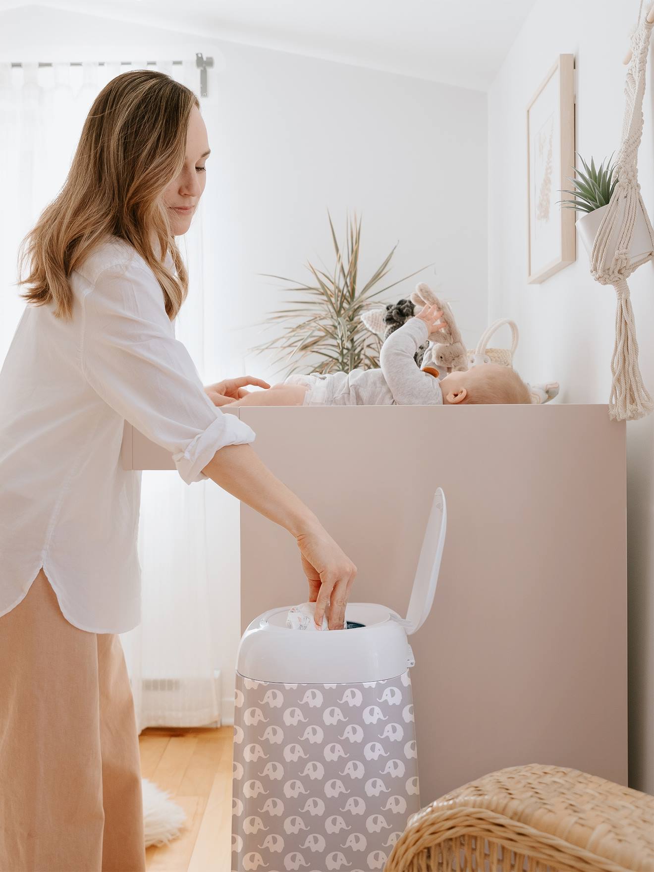 Starter pack poubelle à couches + 3 recharges Dress Up ANGELCARE blanc