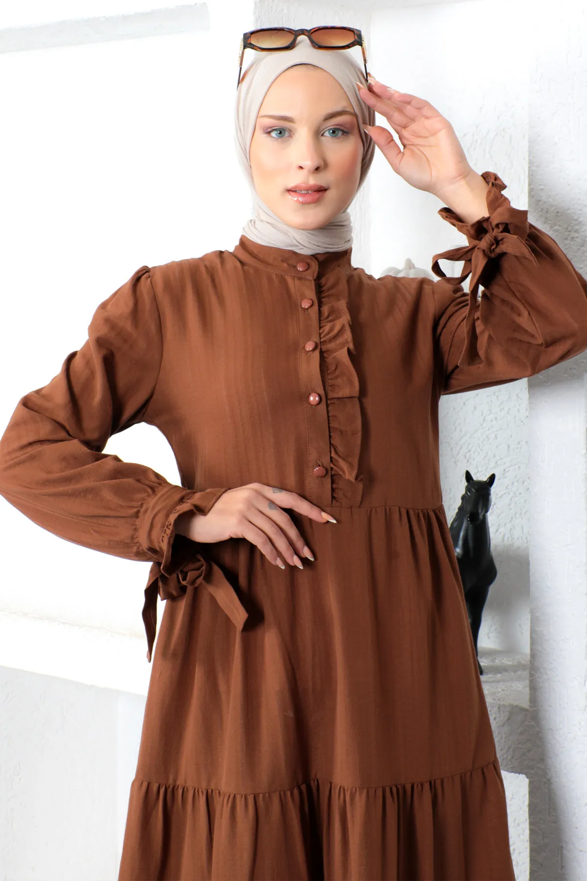 Tesettür Dünyası  Hijab-Kleid mit gebundenen Ärmeln Tsd221207 Braun