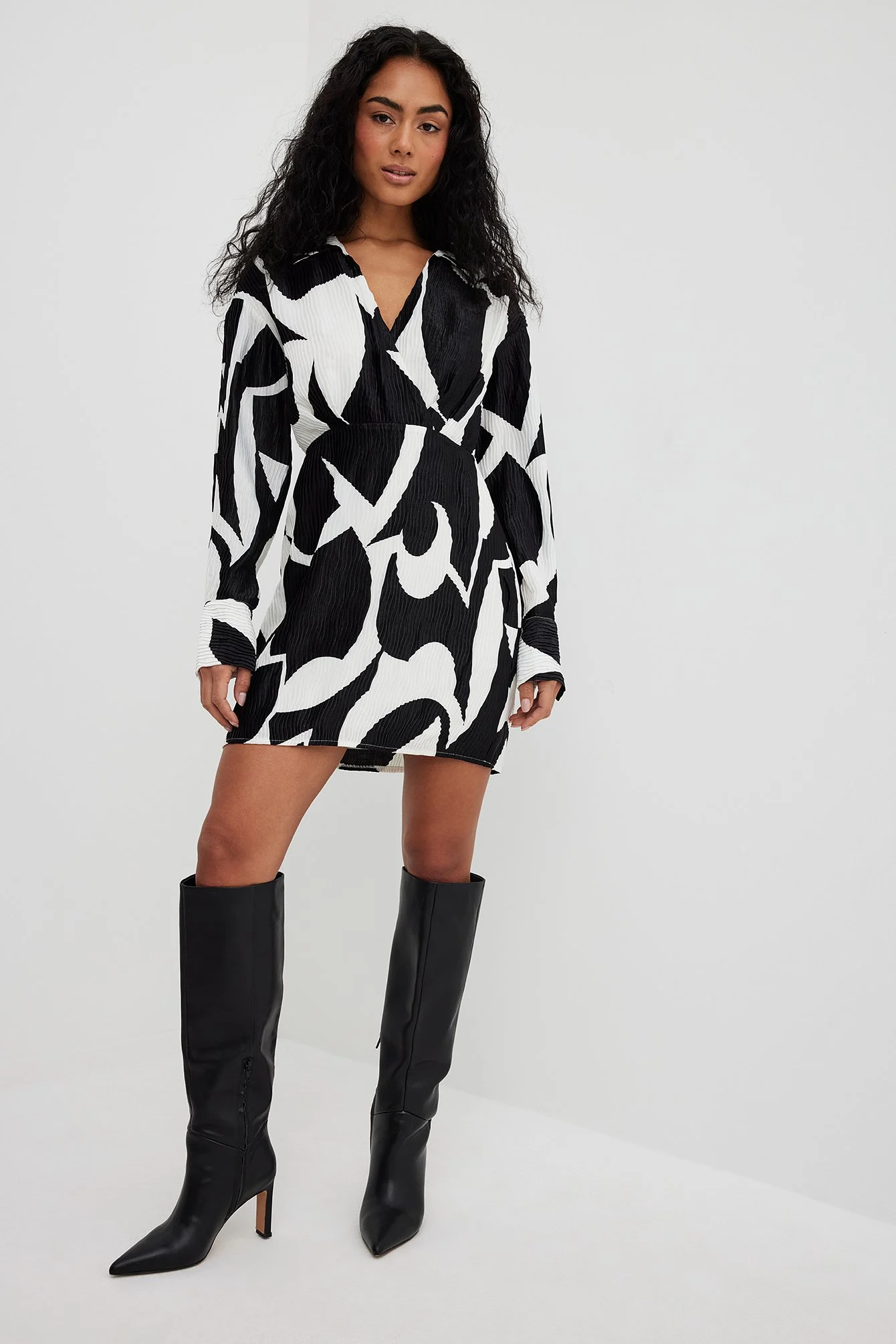 Minikleid mit Overlap