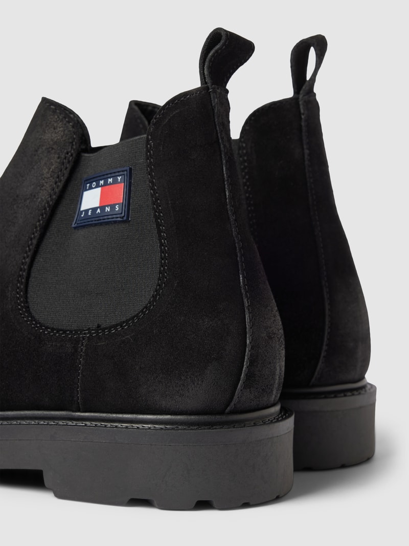 Chelsea Boots aus Leder in schwarz