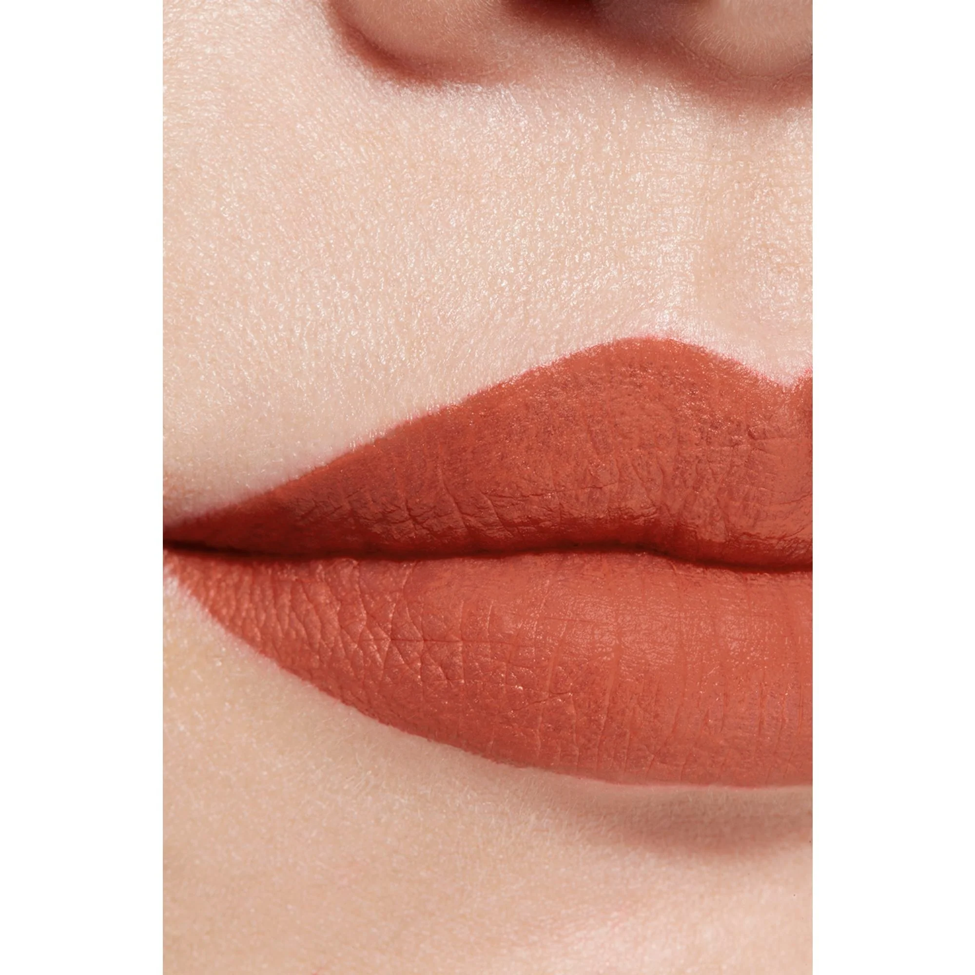 ROUGE ALLURE LIQUID VELVET - EL LABIAL MATTE FLUIDO DE ULTRA LARGA DURACIÓN E INTENSO