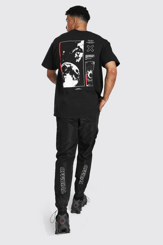 Oversize T-Shirt mit Space-Print hinten