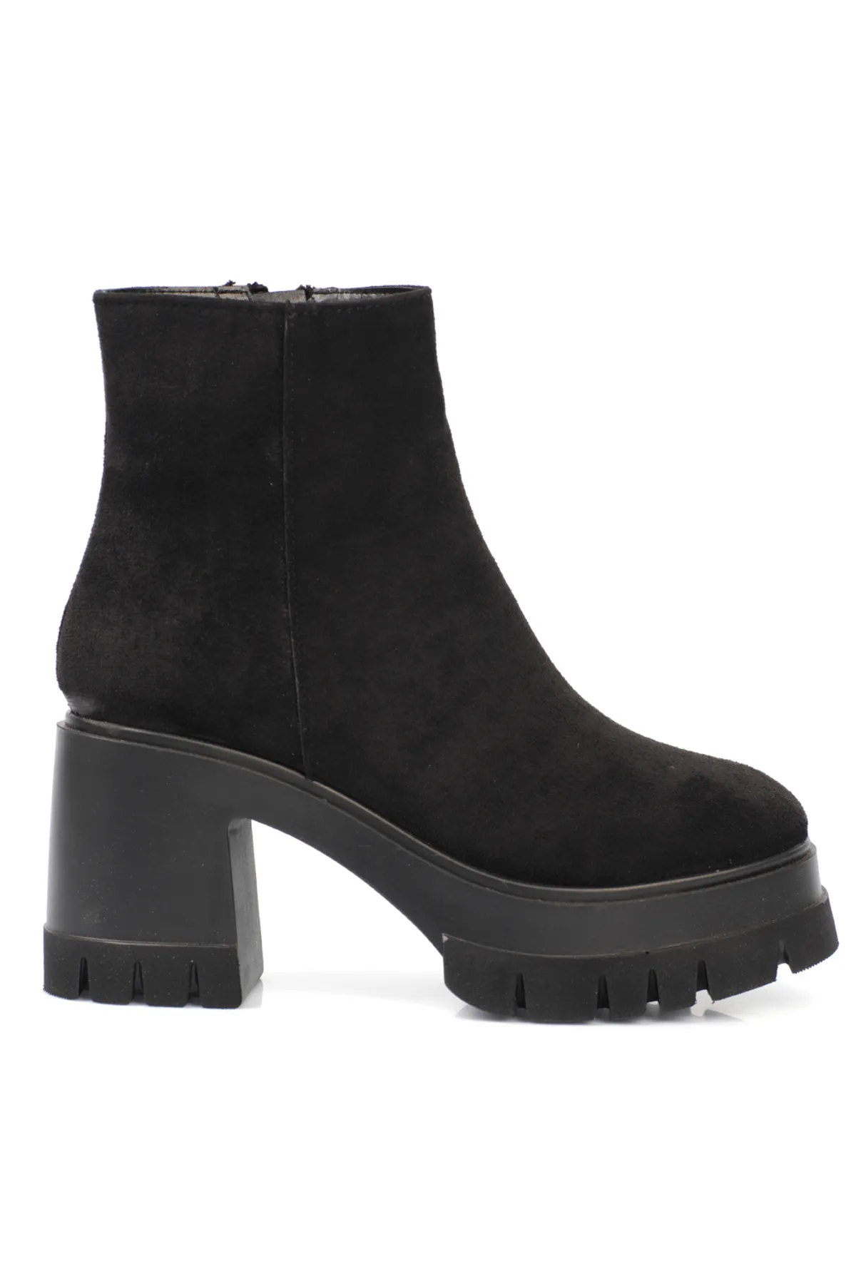 Capone Outfitters  Damenstiefel mit runder Spitze und seitlichem Reißverschluss und mittelhohem Absatz