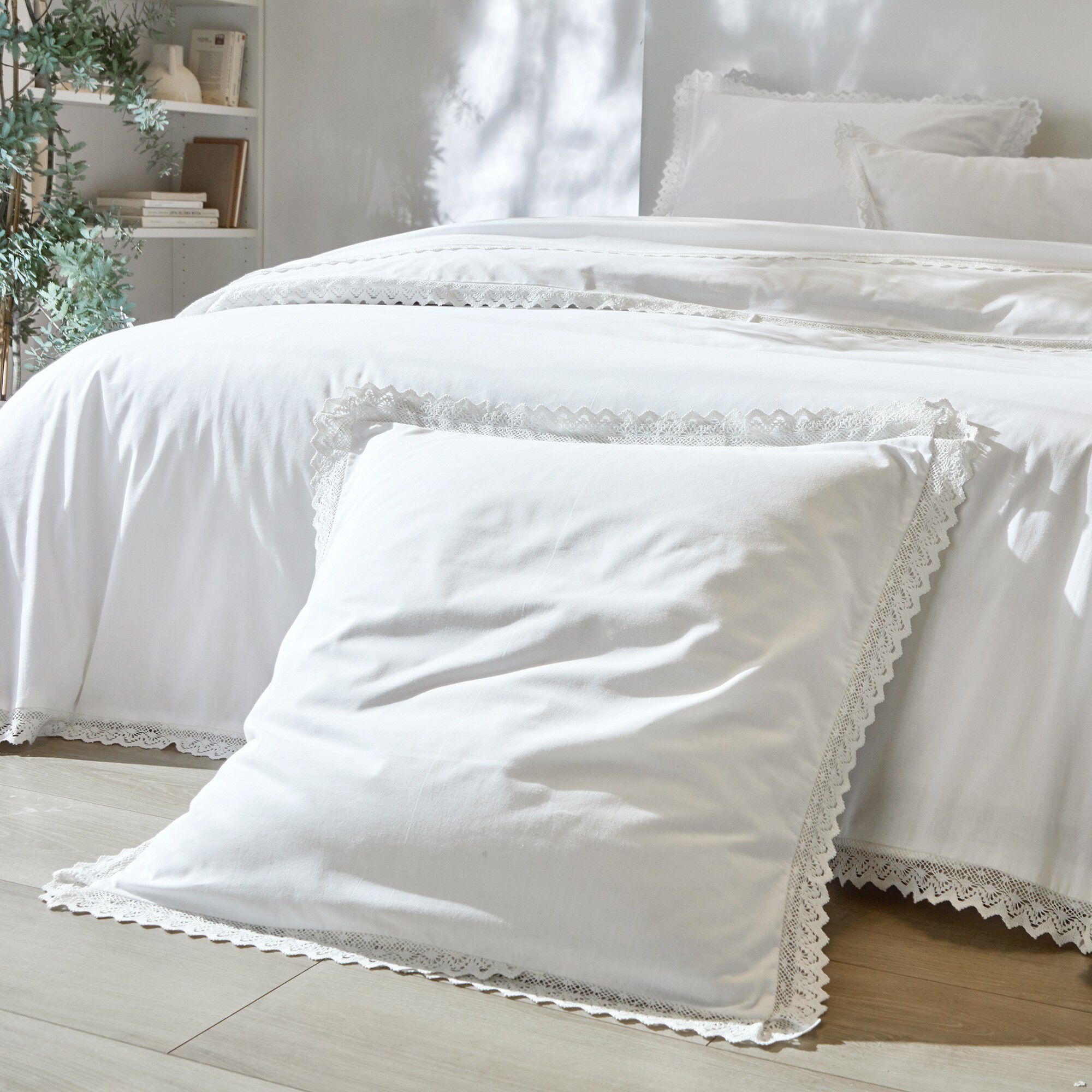 Linge de lit uni dentelle coton