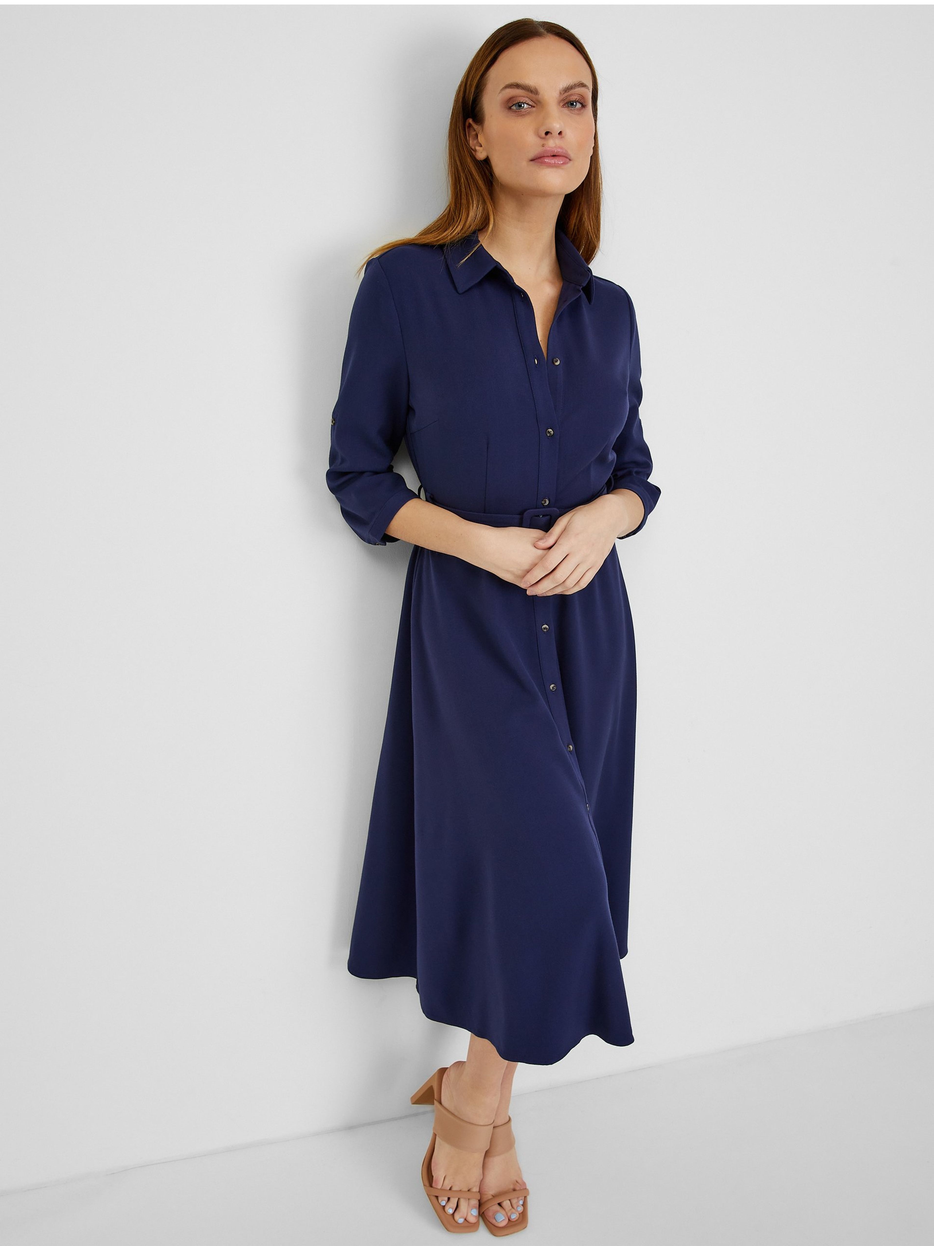Dunkelblaues ORSAY-Damenkleid
