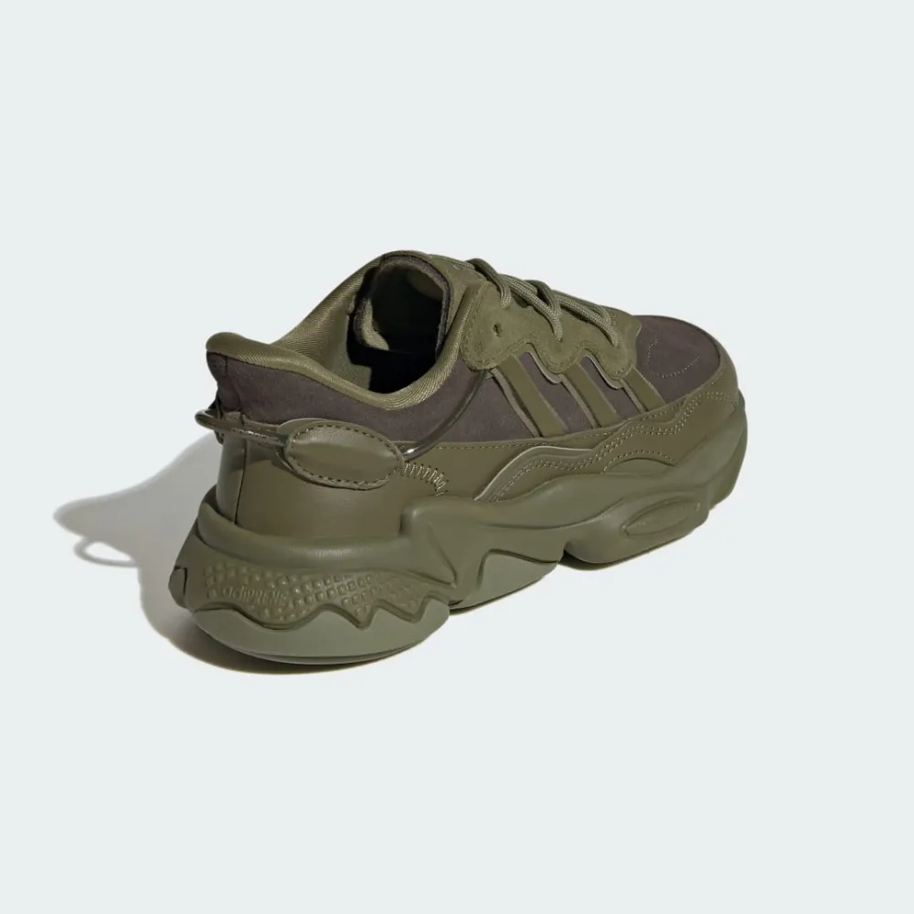 adidas OZWEEGO IG7417 / grün