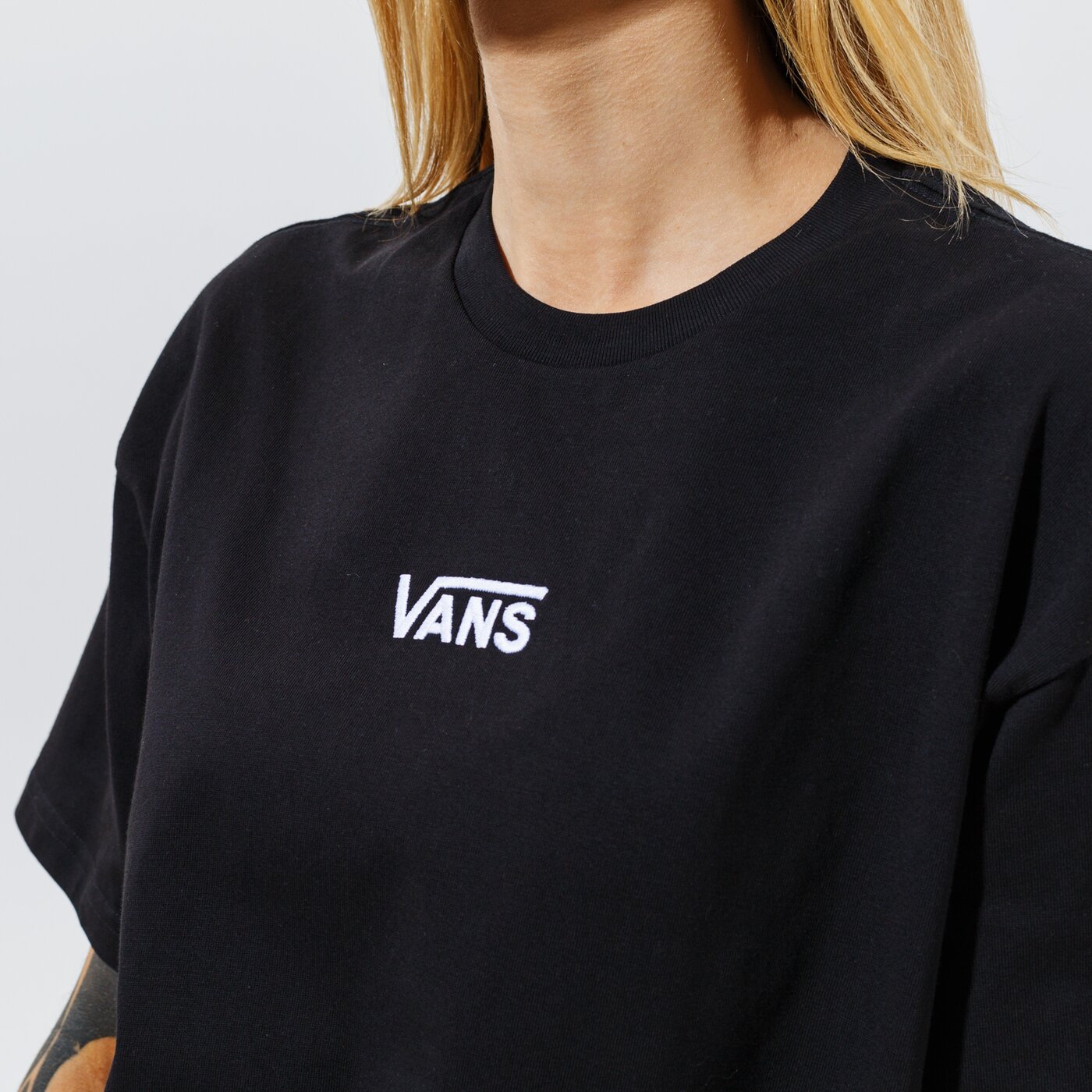 VANS KLEID WM CENTER VEE TEE TRAININGSANZUGS BLACK Schwarz