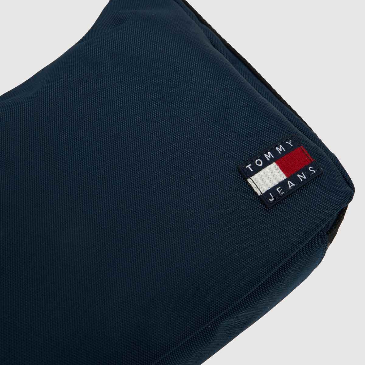 Tommy Jeans marinblå axelväska