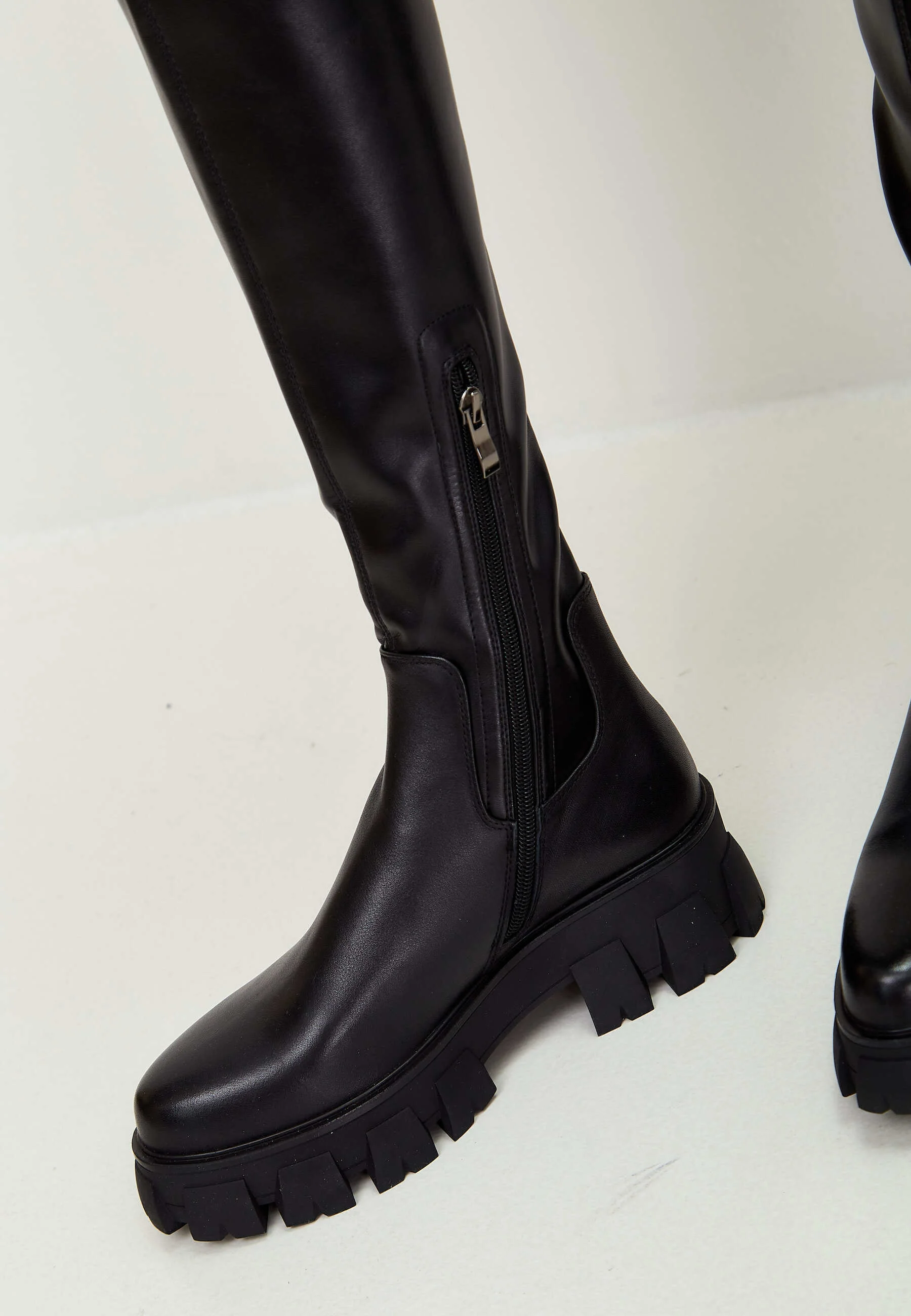 Botas por encima de la rodilla de Cesare Gaspari