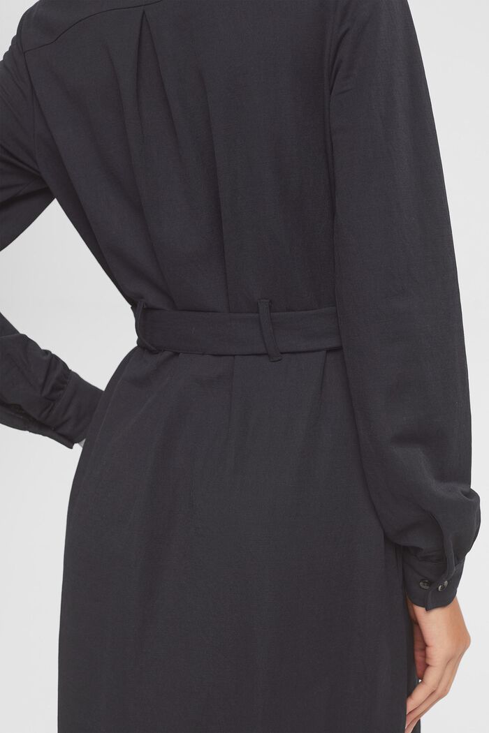Hemdblusenkleid mit Bindegürtel