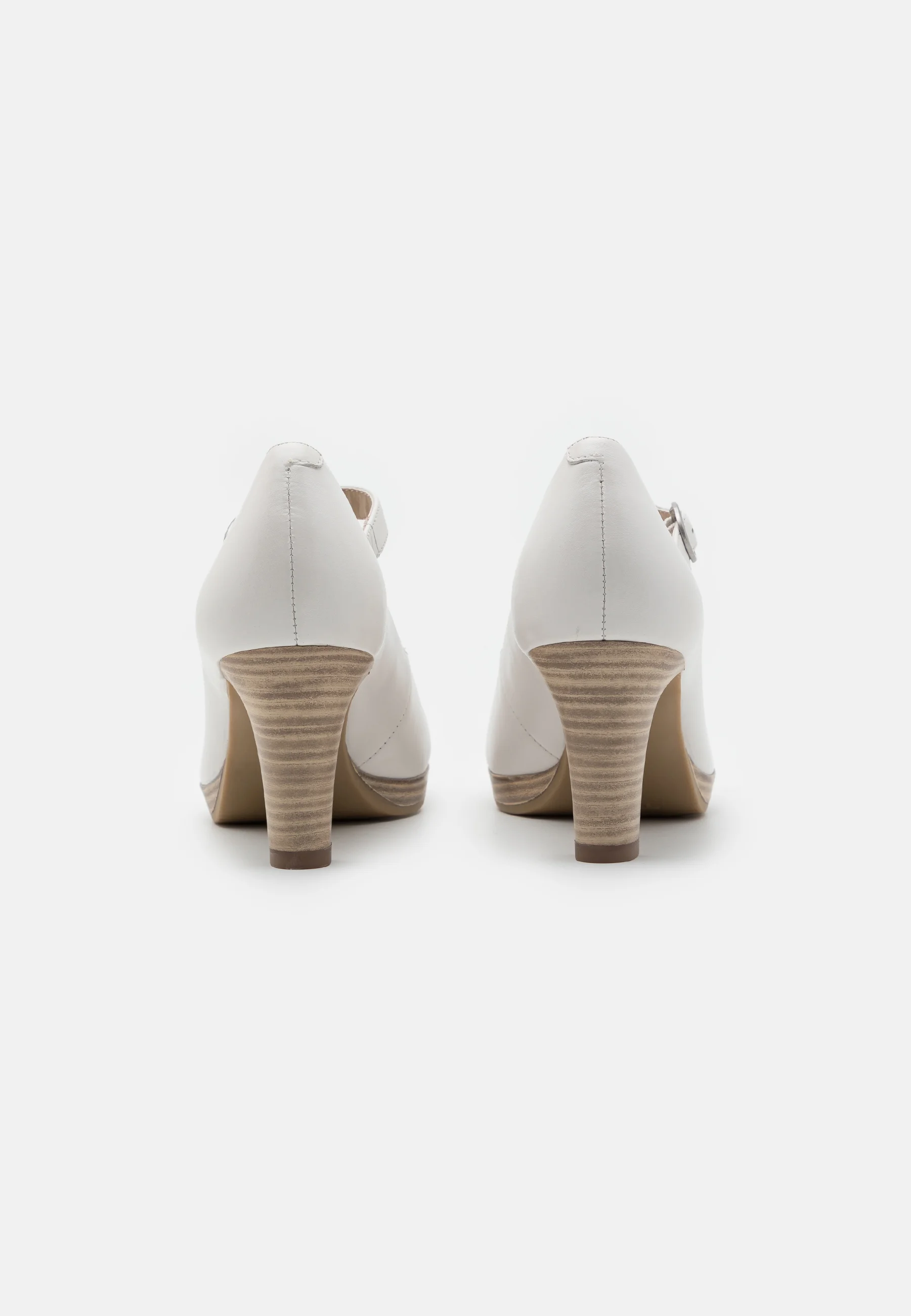 Zapatos de plataforma Tamaris