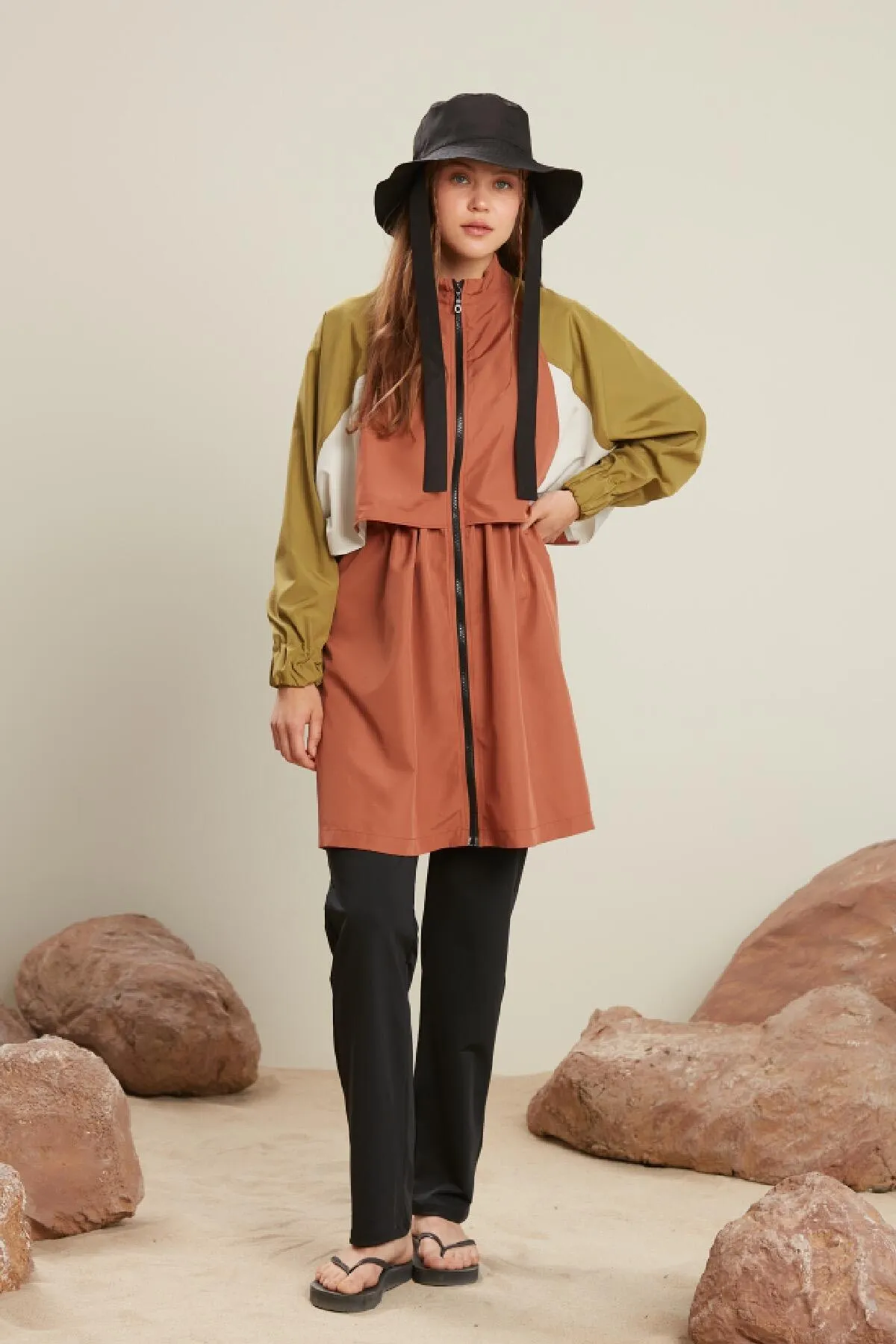 Manuka  HIJAB-BADEANZUGHOSE MIT GERADE BEIN SCHWARZ