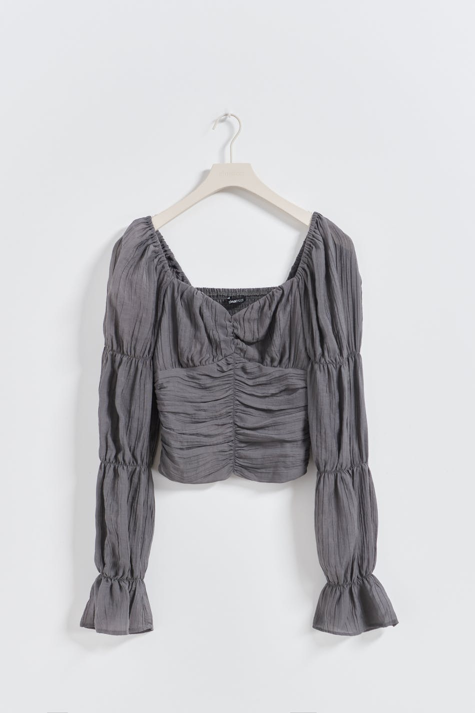 Puff sleeve blouse