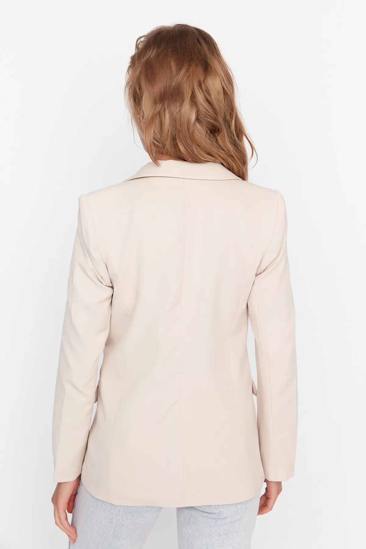 Trendyol Collection  Beige, normal gefütterte, zweireihige Blazerjacke aus Webstoff mit Verschluss TWOSS21CE0107