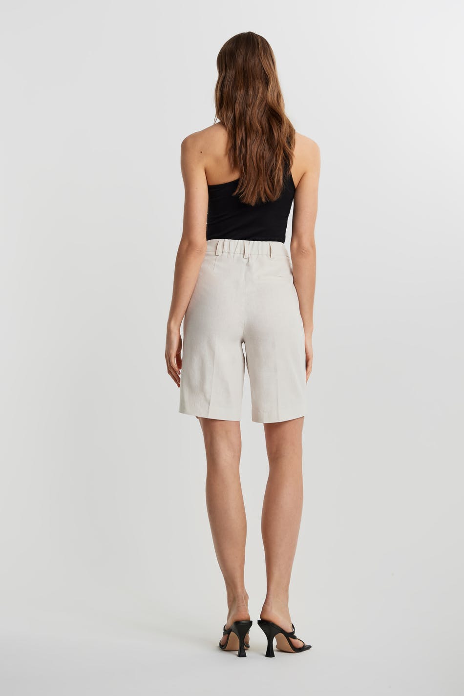 Caroline linen shorts