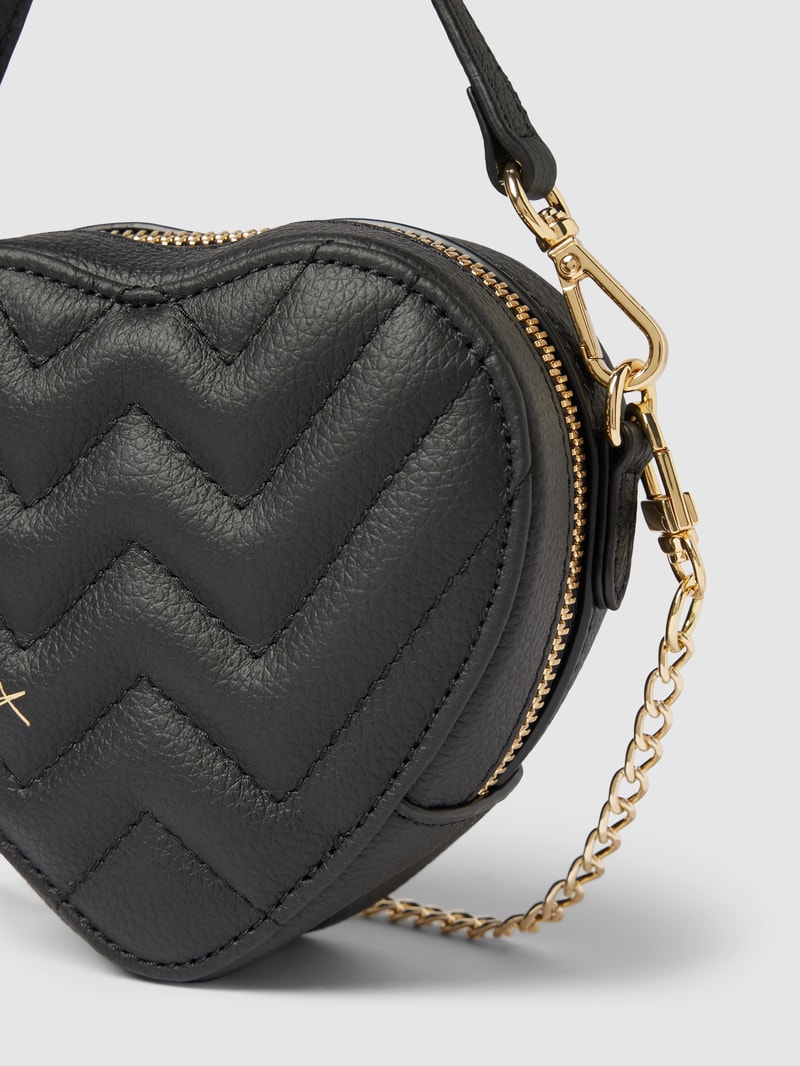 Handtasche mit Steppnähten Modell 'Mini Heart' in black