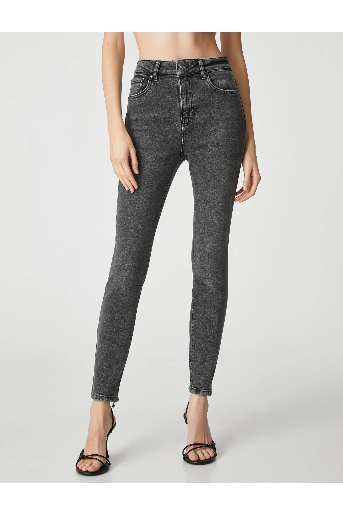 Koton  Jeans mit hoher Taille, schmalem Bein und schmalem Schnitt – Carmen Jean