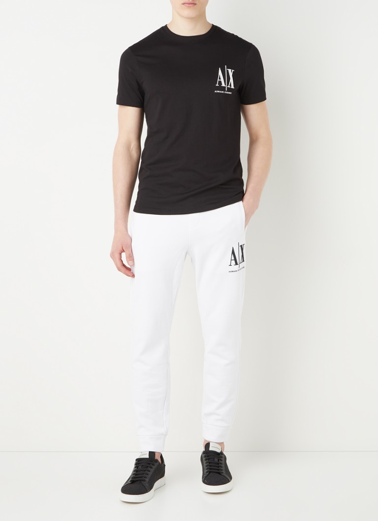 Pantaloni Armani Exchange cu croială mulată și logo brodat.
