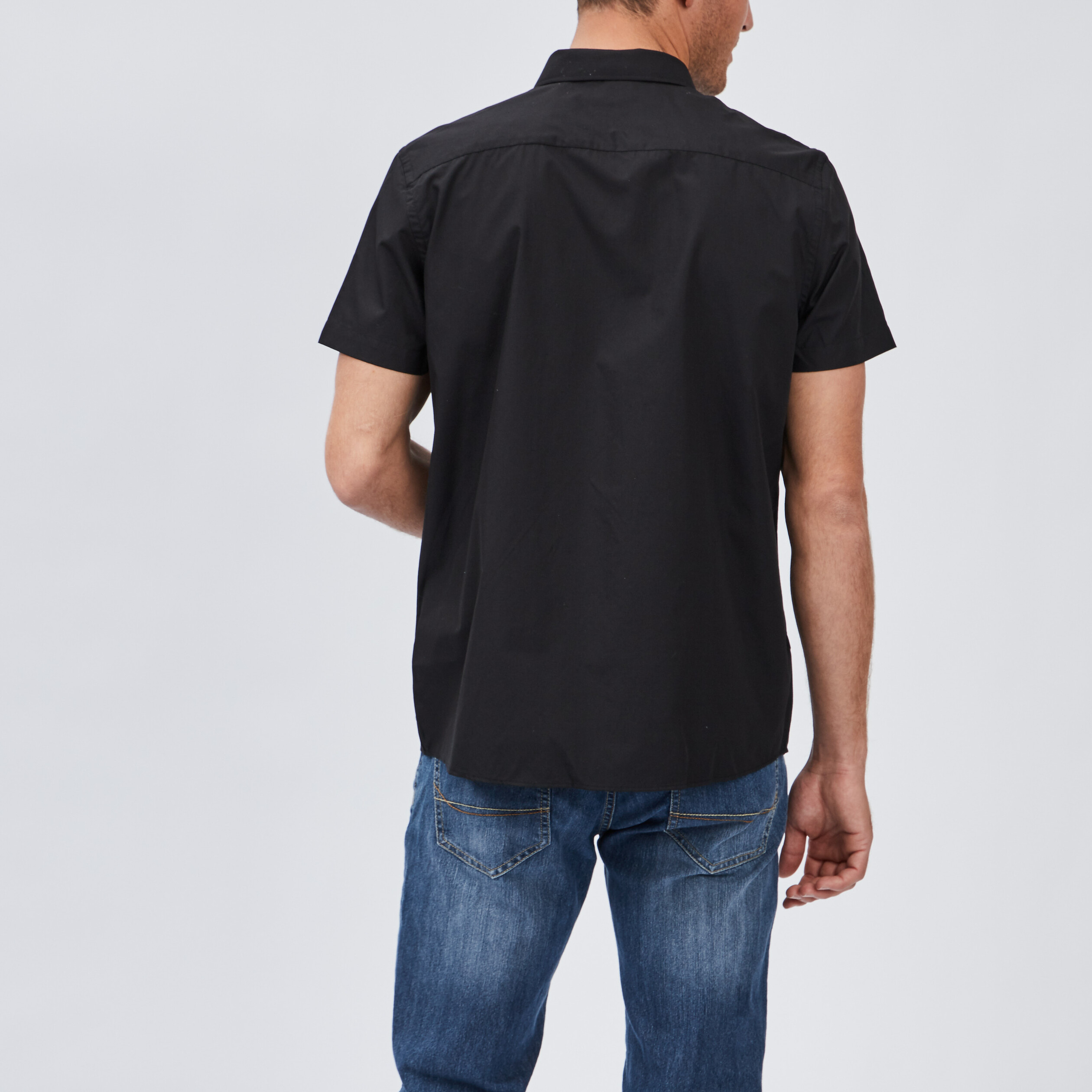 Chemise droite manches courtes noir homme | La Halle