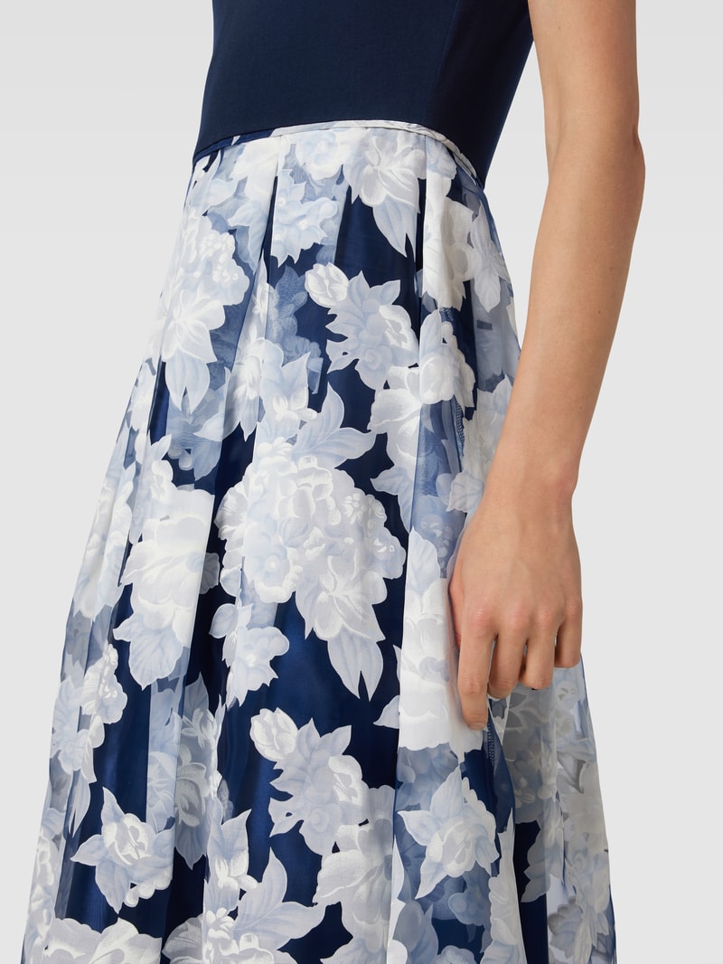 Abendkleid mit floralem Muster in marineblau meliert