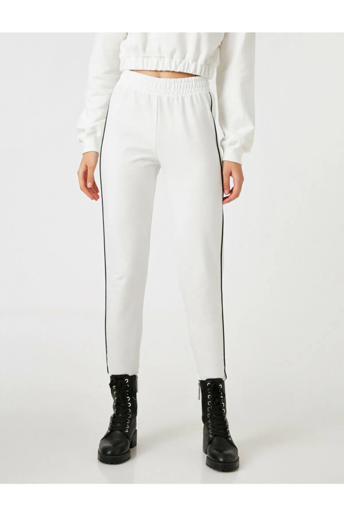 Koton  Damen-Jogginghose in Ecru 1KAL48015UK
