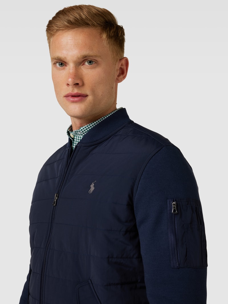 Steppjacke mit Pattentaschen in marineblau
