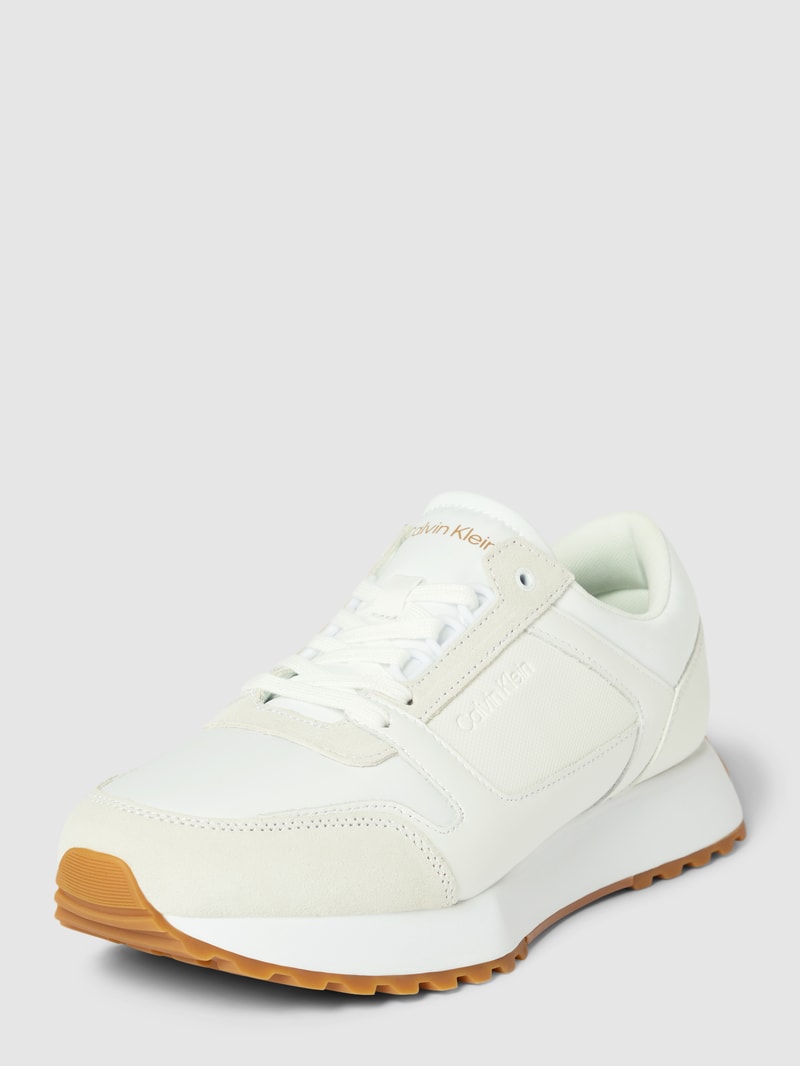 Sneaker mit Label-Detail Modell 'LOW TOP LACE UP' in weiß