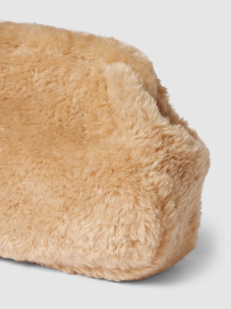 Handtasche aus Teddyfell Modell 'Bag furi' in beige