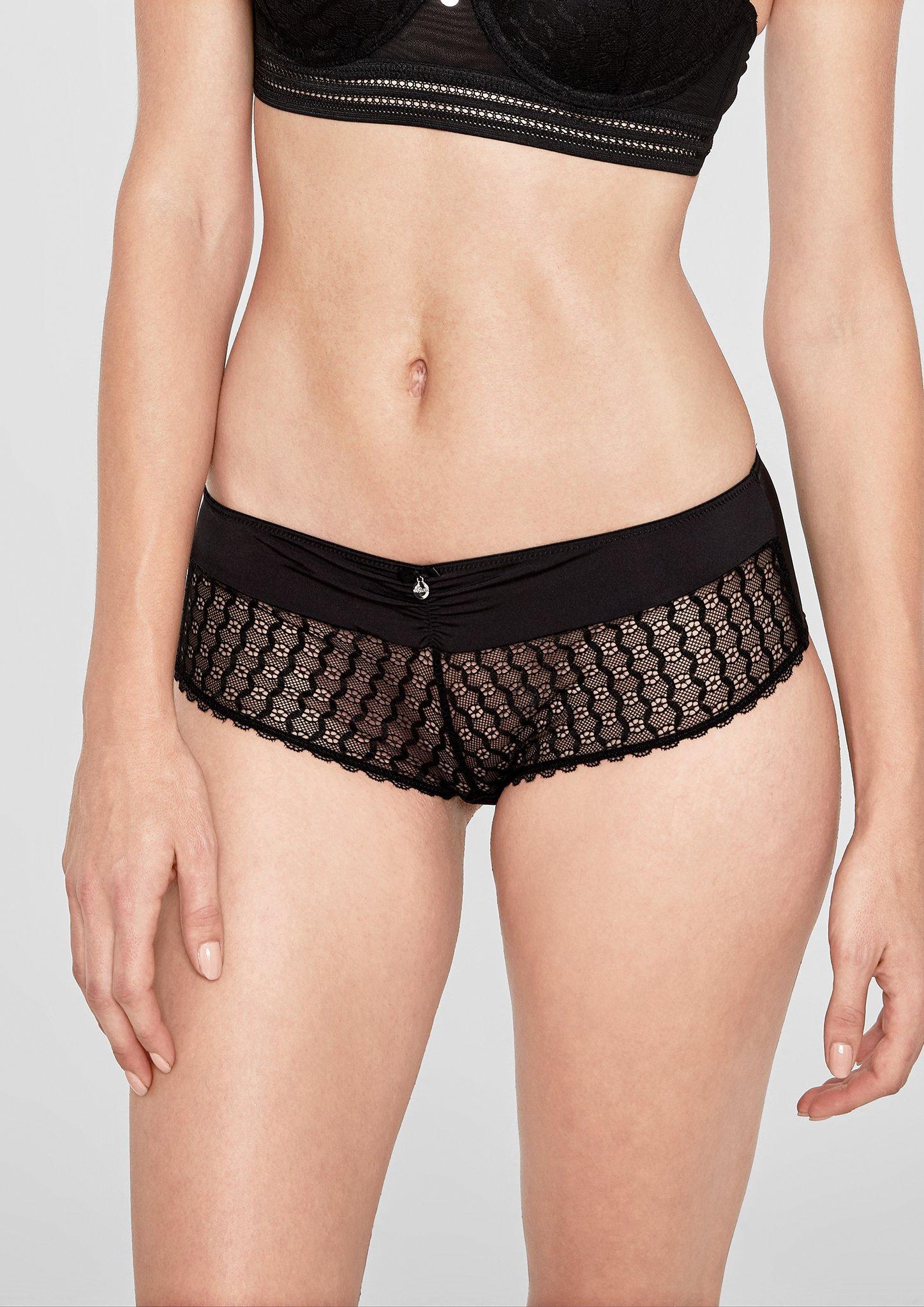 Panty mit viel Spitze  529.830.235.27764-9999