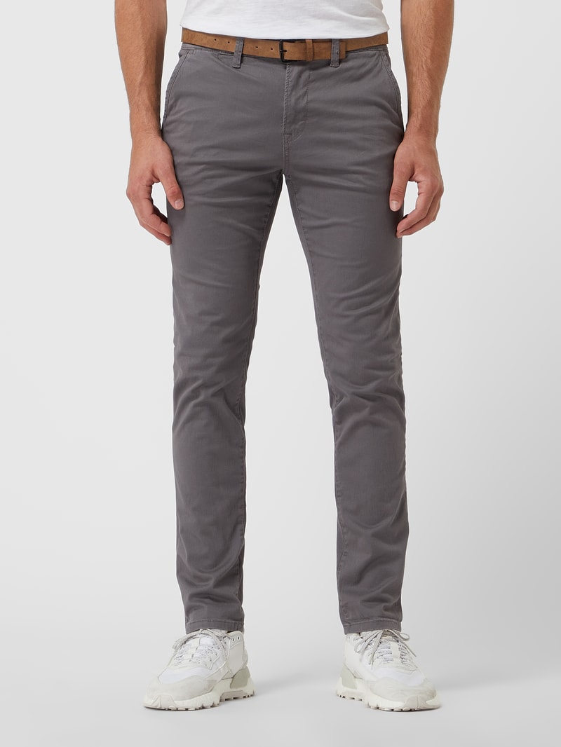 Slim Fit Chino mit Gürtel in mittelgrau