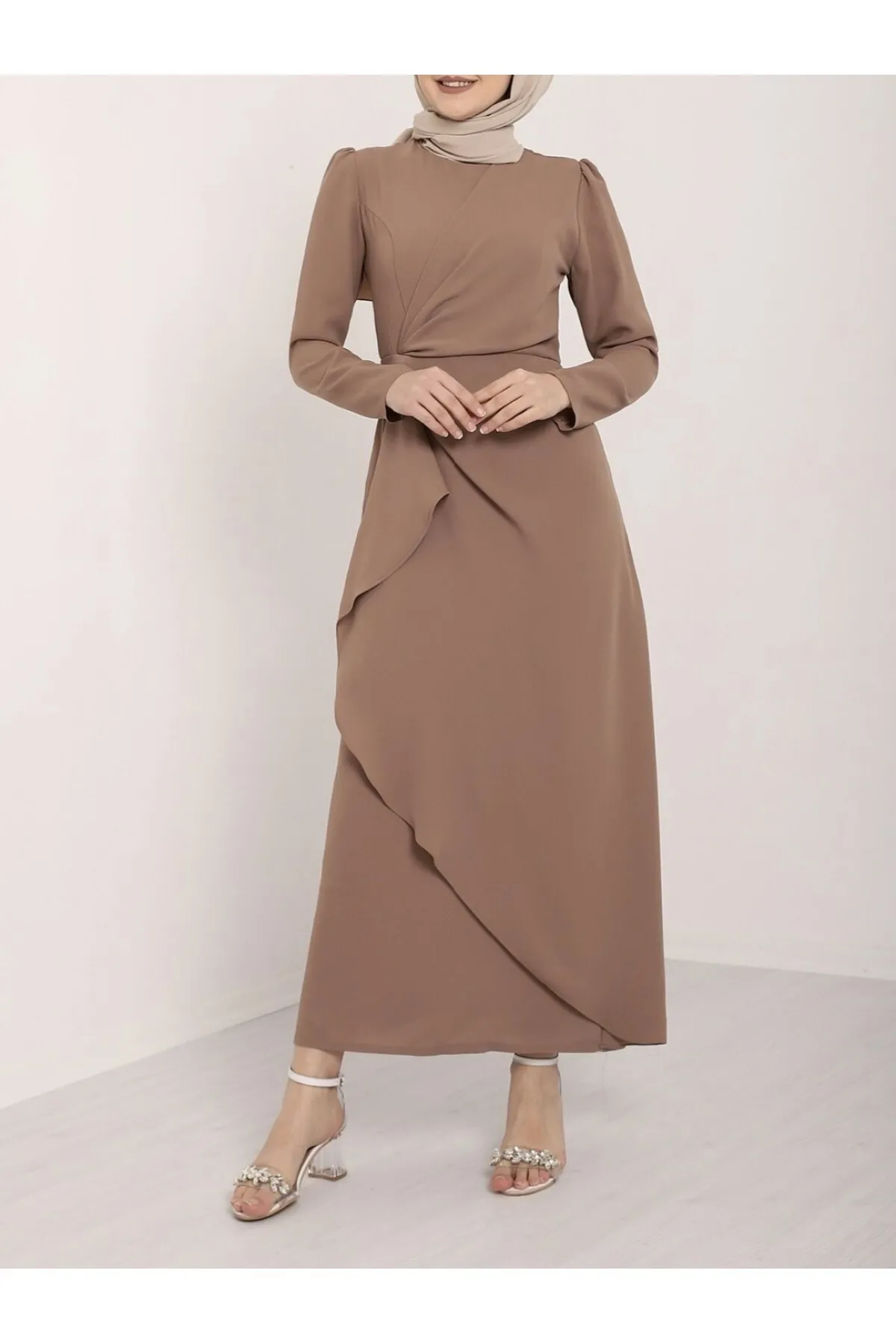Modamorfo  Asymmetrisches Kreppkleid mit Aller-Front und Rock