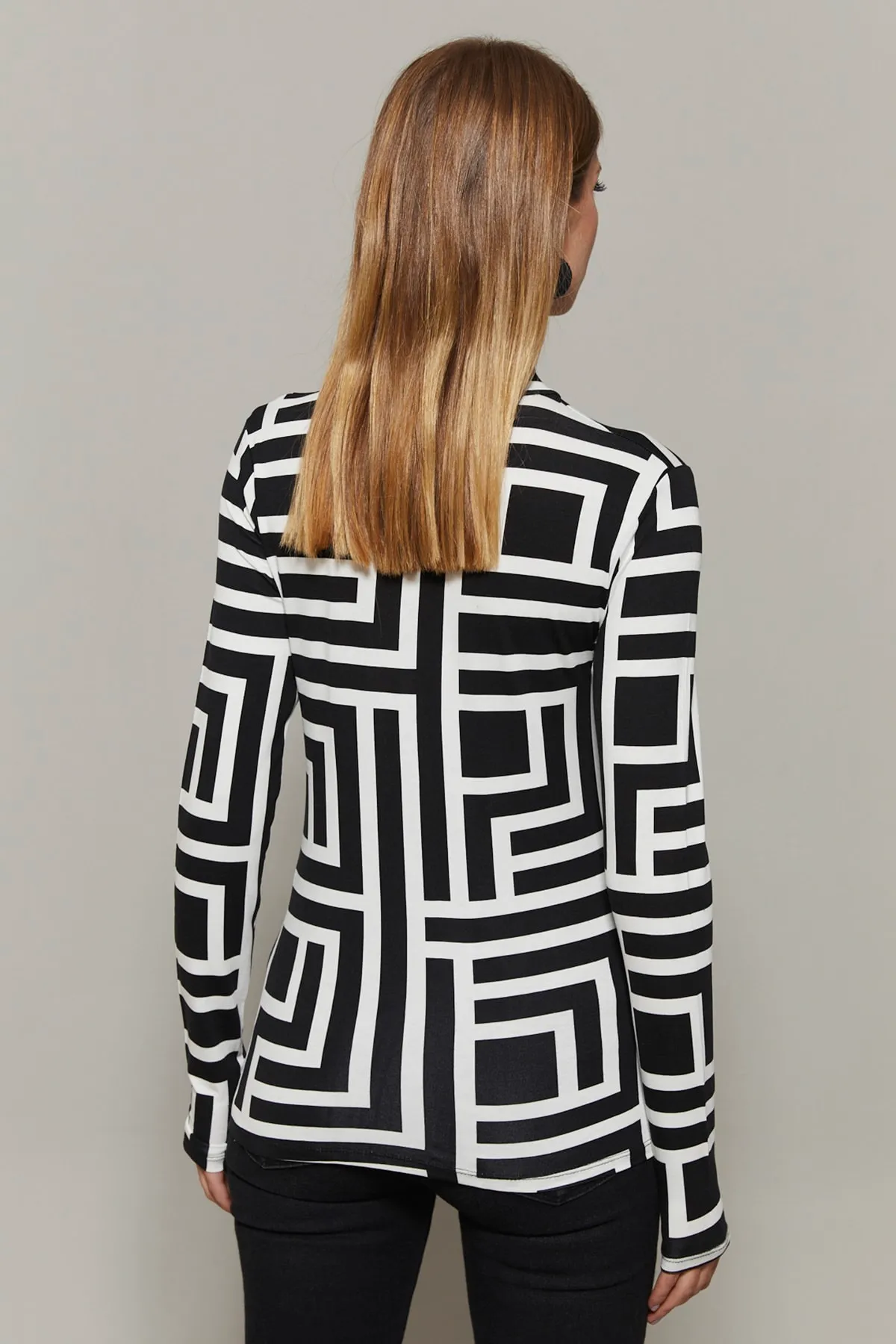 Cool & Sexy  Schwarz-weiße Damenbluse mit halbem Fischermuster LPP1133-1