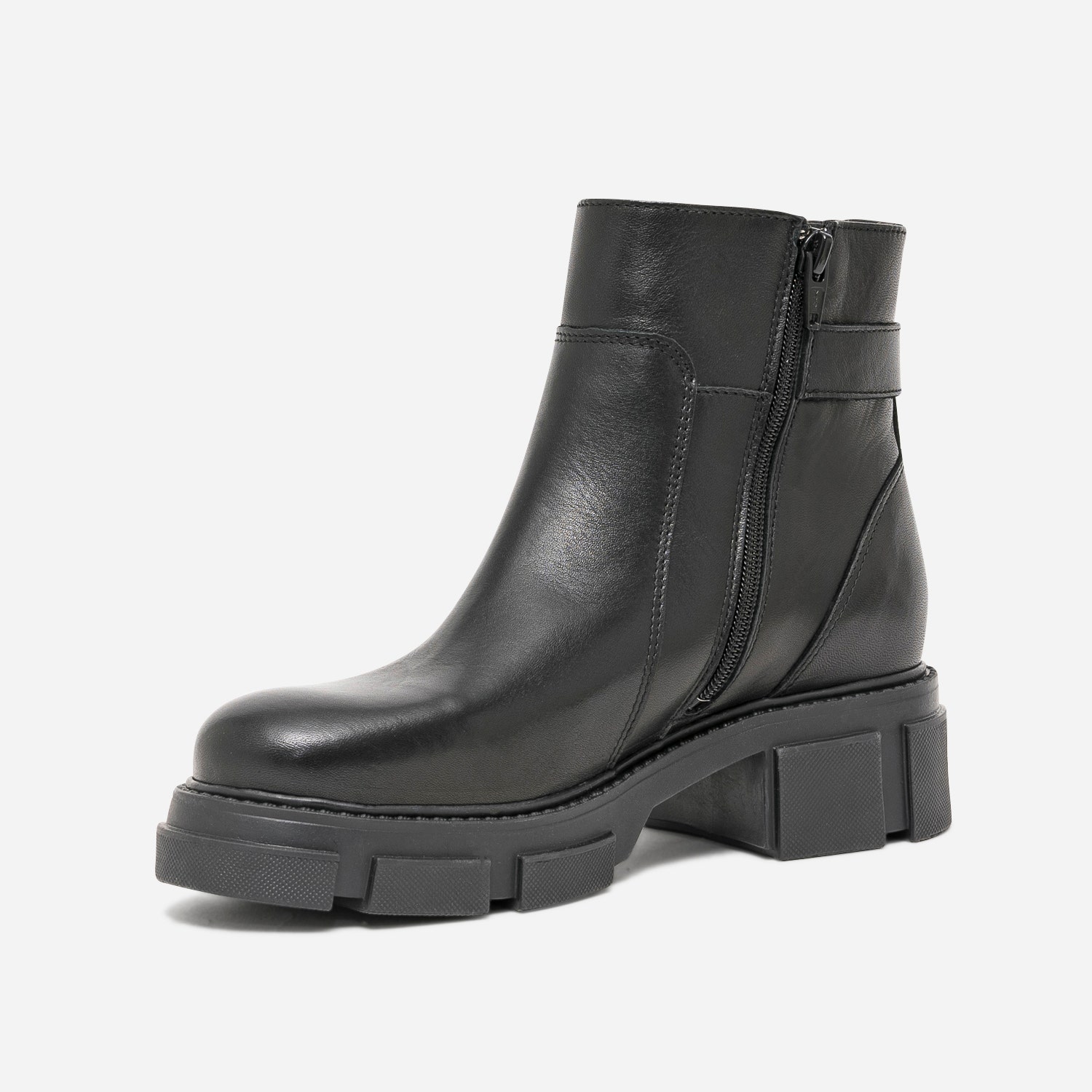 Boots TEXTO noir en cuir à semelle crantée